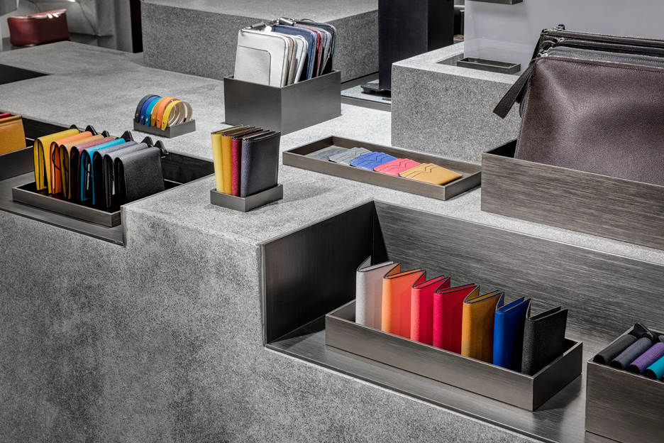 阿贾耶为 Valextra 打造锯齿状混凝土空间-12