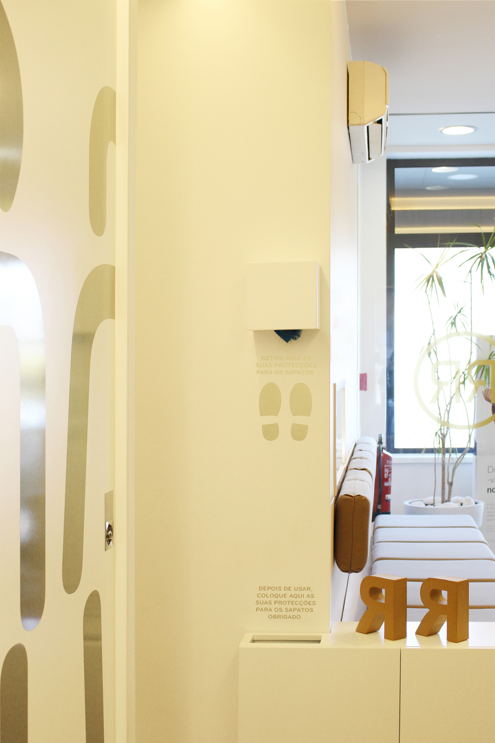 2015 年完成的口腔诊所 RR 室内设计案例-15