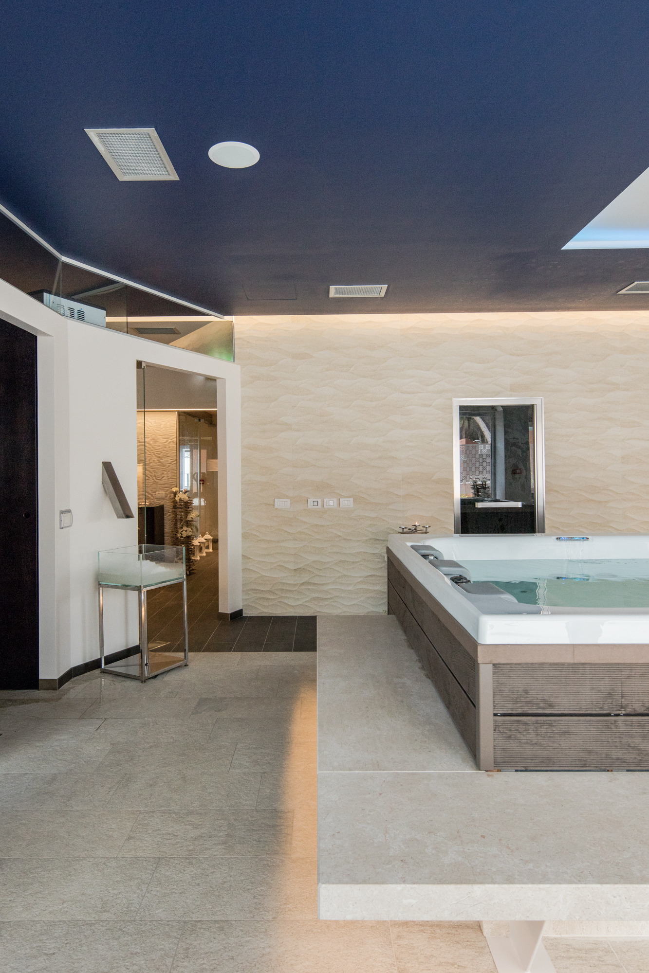 海畔松林间的悠然 SPA | Una SPA tra i pini-1