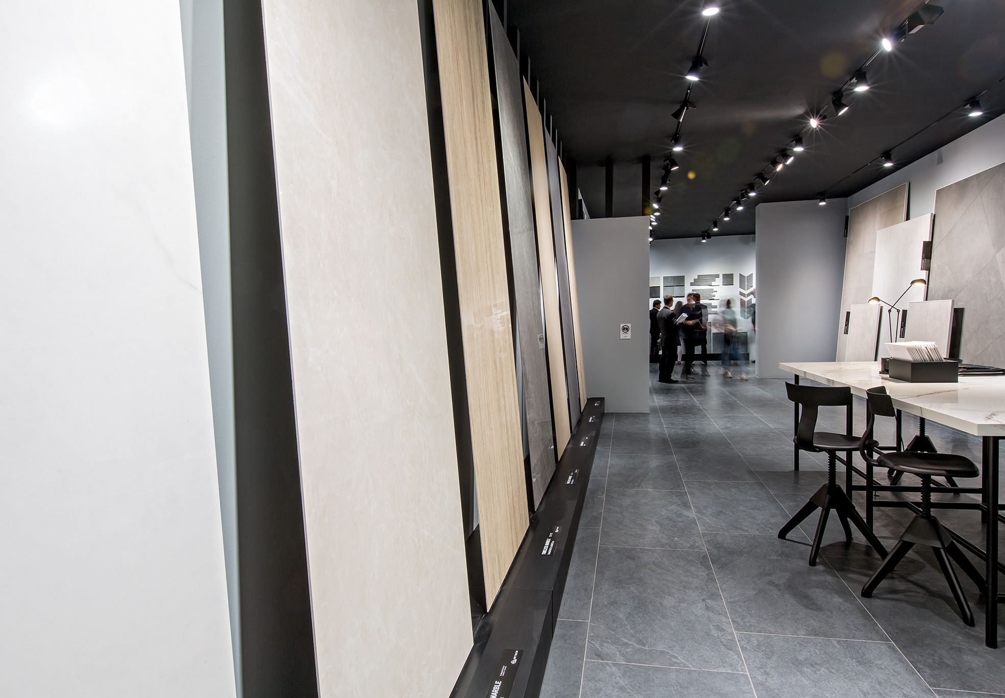 博洛尼亚 Cersaie 展会 LEA 陶瓷展台设计-11