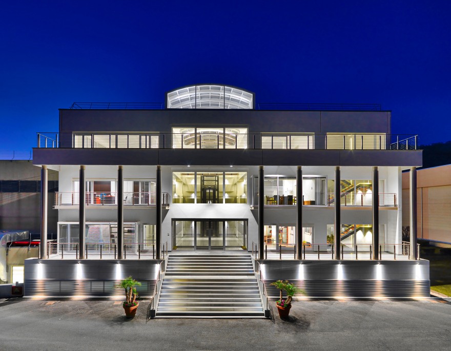 Mauro 印刷厂办公楼 | 现代办公空间的和谐融合-0