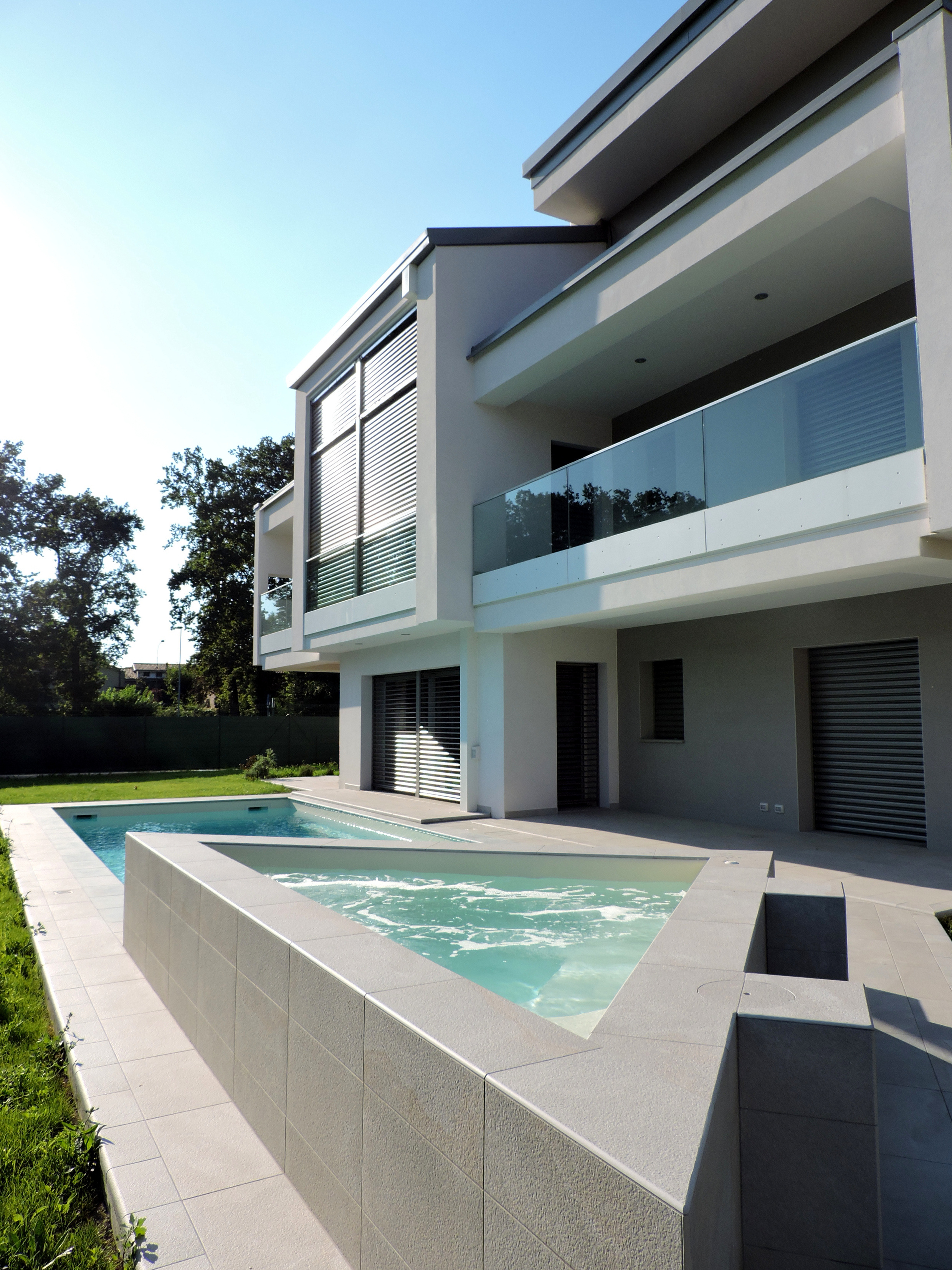 私人住宅的现代精致室内设计-54