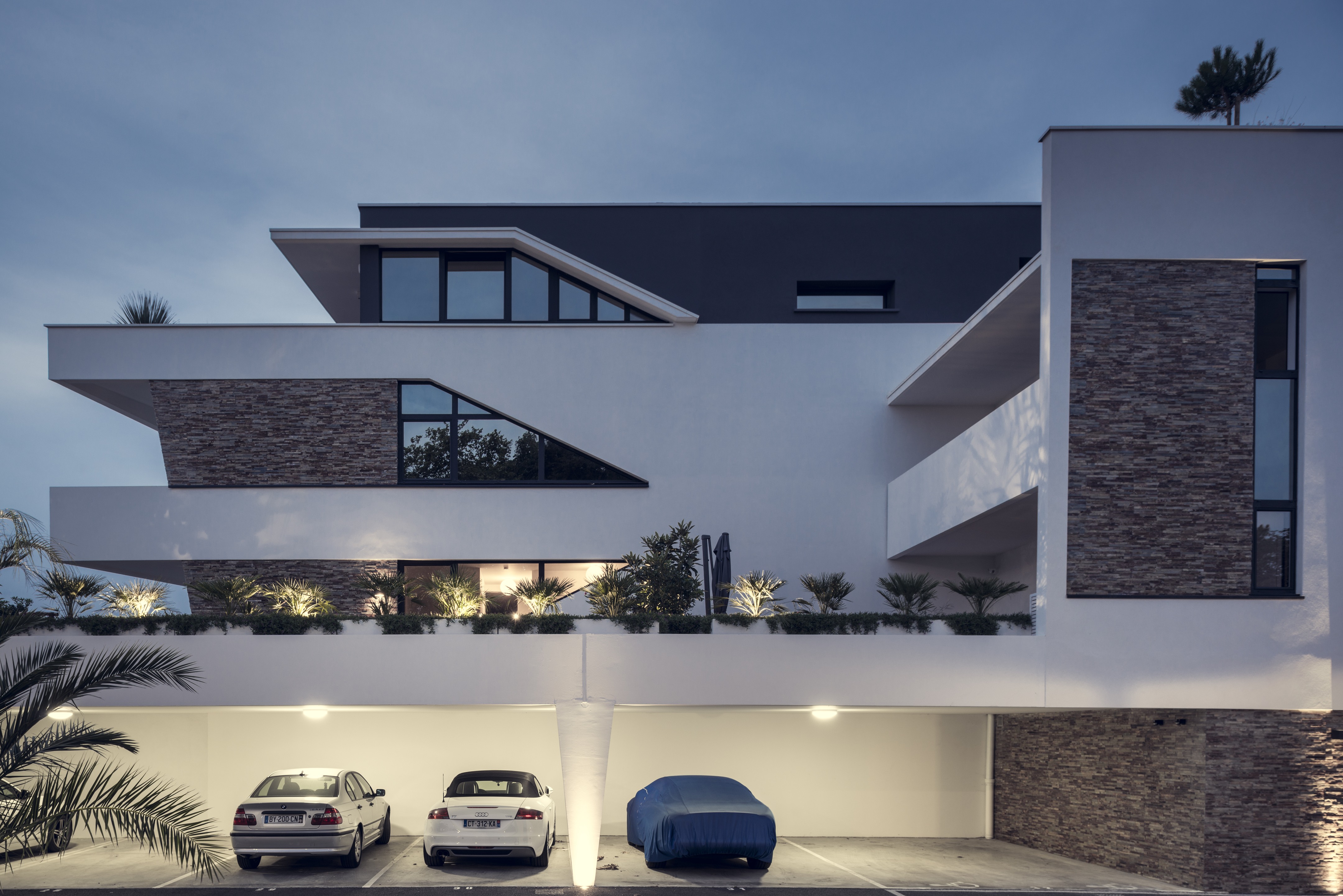 法国安吉特海滨公寓与办公建筑-4