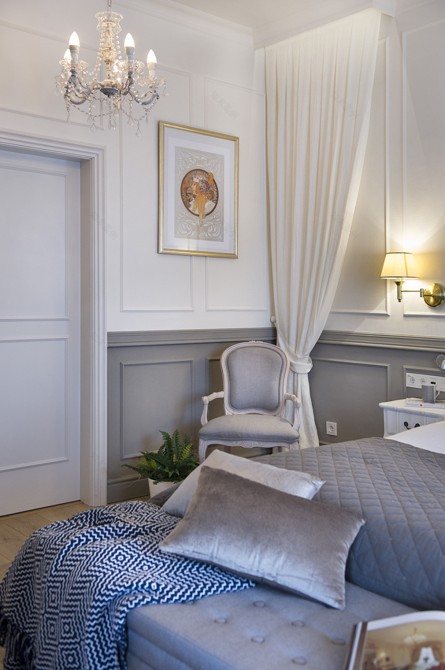 跃居之上 | 顶层公寓的室内设计魅力-29