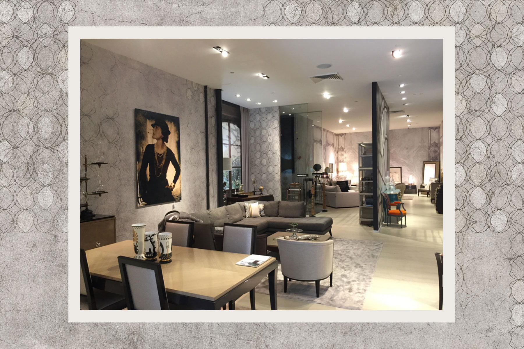 Roche·Bobois 展示厅的墙面装饰-0