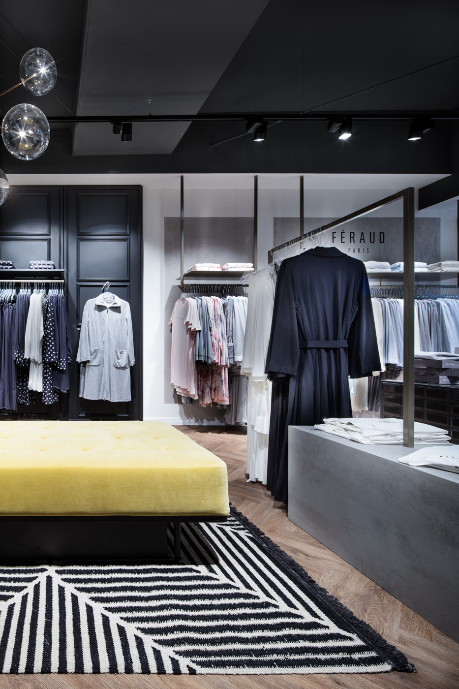 德国 Rösch 时尚店铺-5