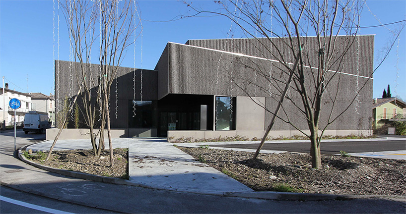 超市场建筑 | 功能与美学的完美融合-1