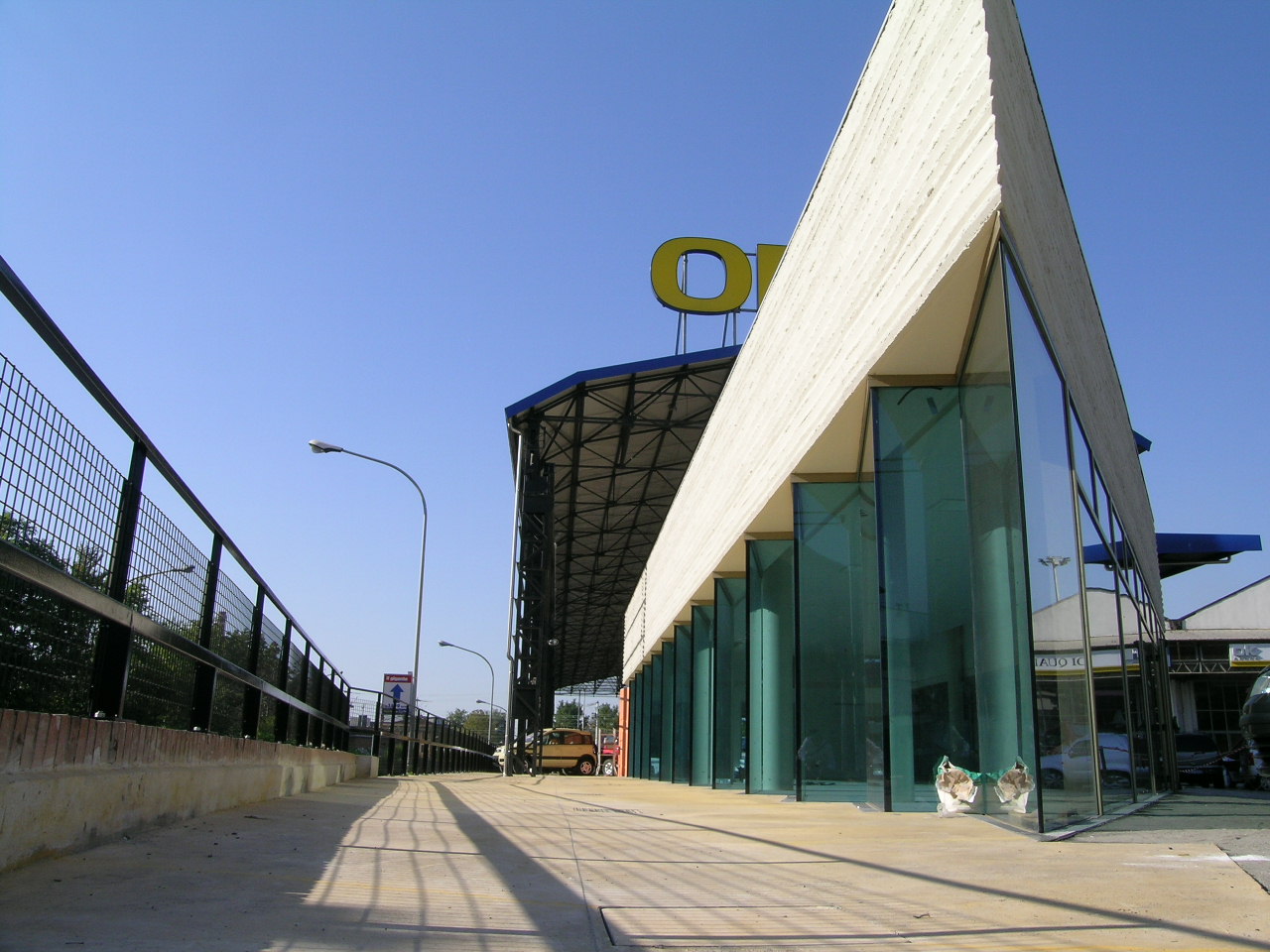 Opel·Chevrolet 展览馆 · 工业建筑的复兴与创新-3