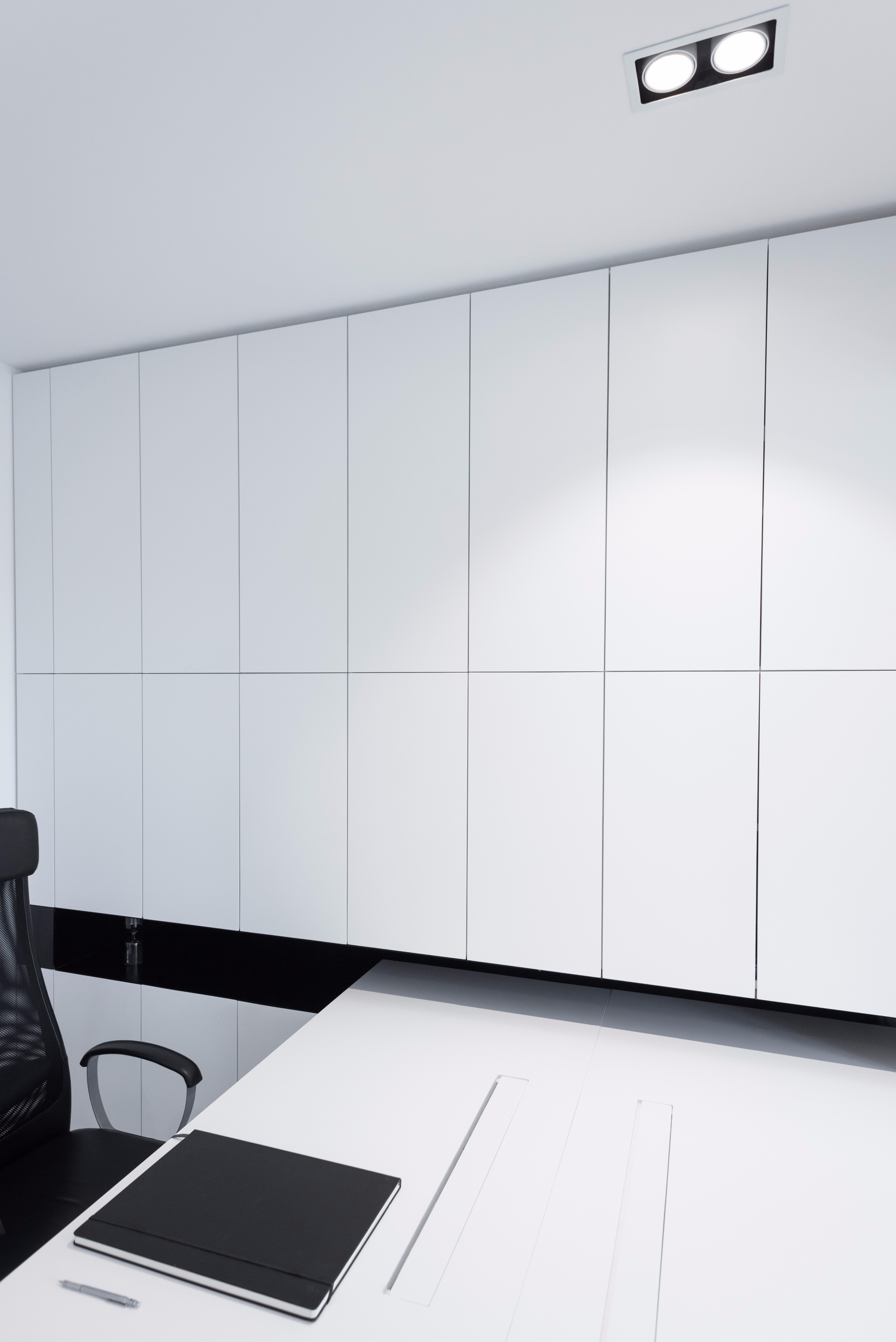 创意办公空间设计 | 定制家具与照明设计的完美结合-3