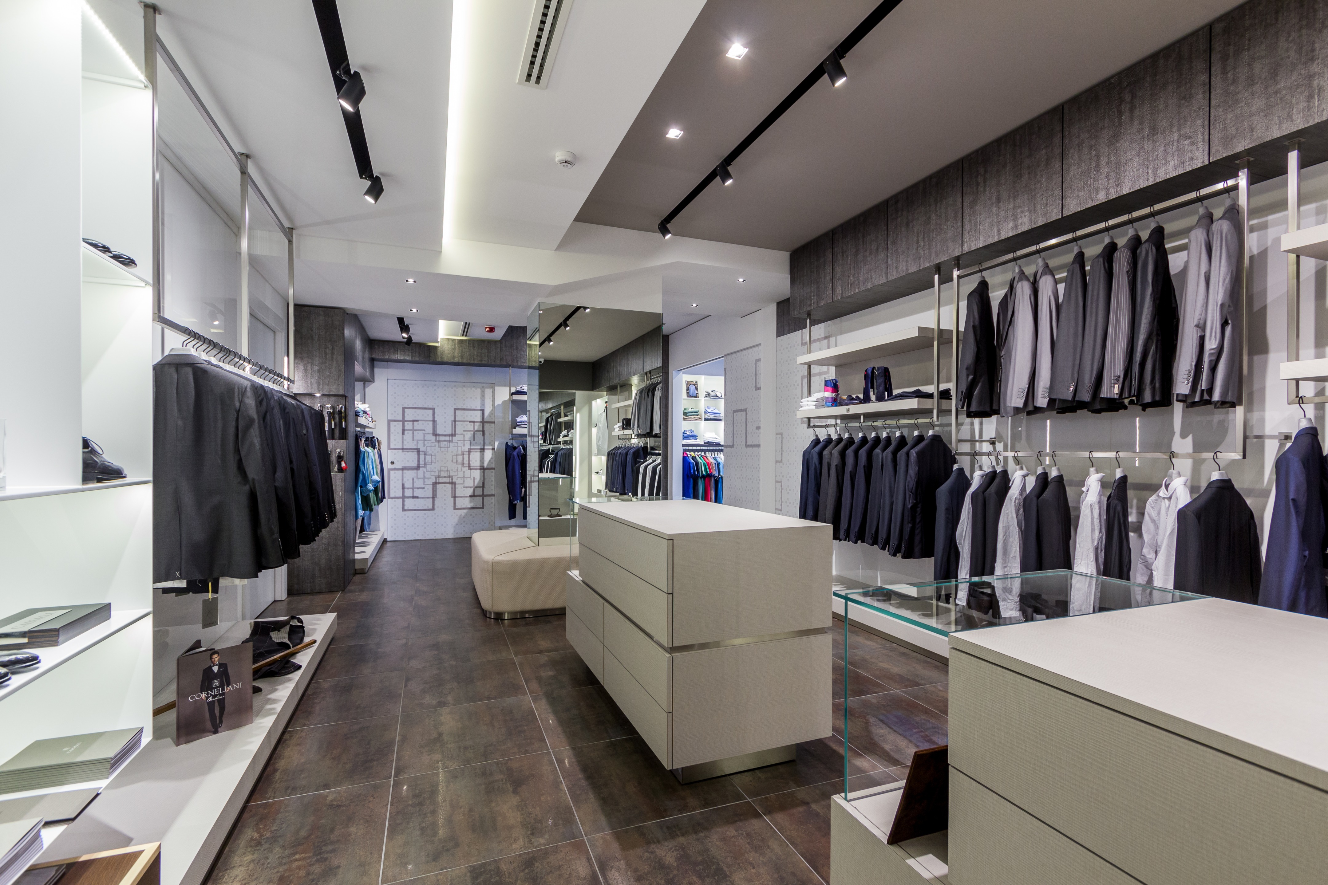 Galgano Abbigliamento 时尚店铺室内设计-1