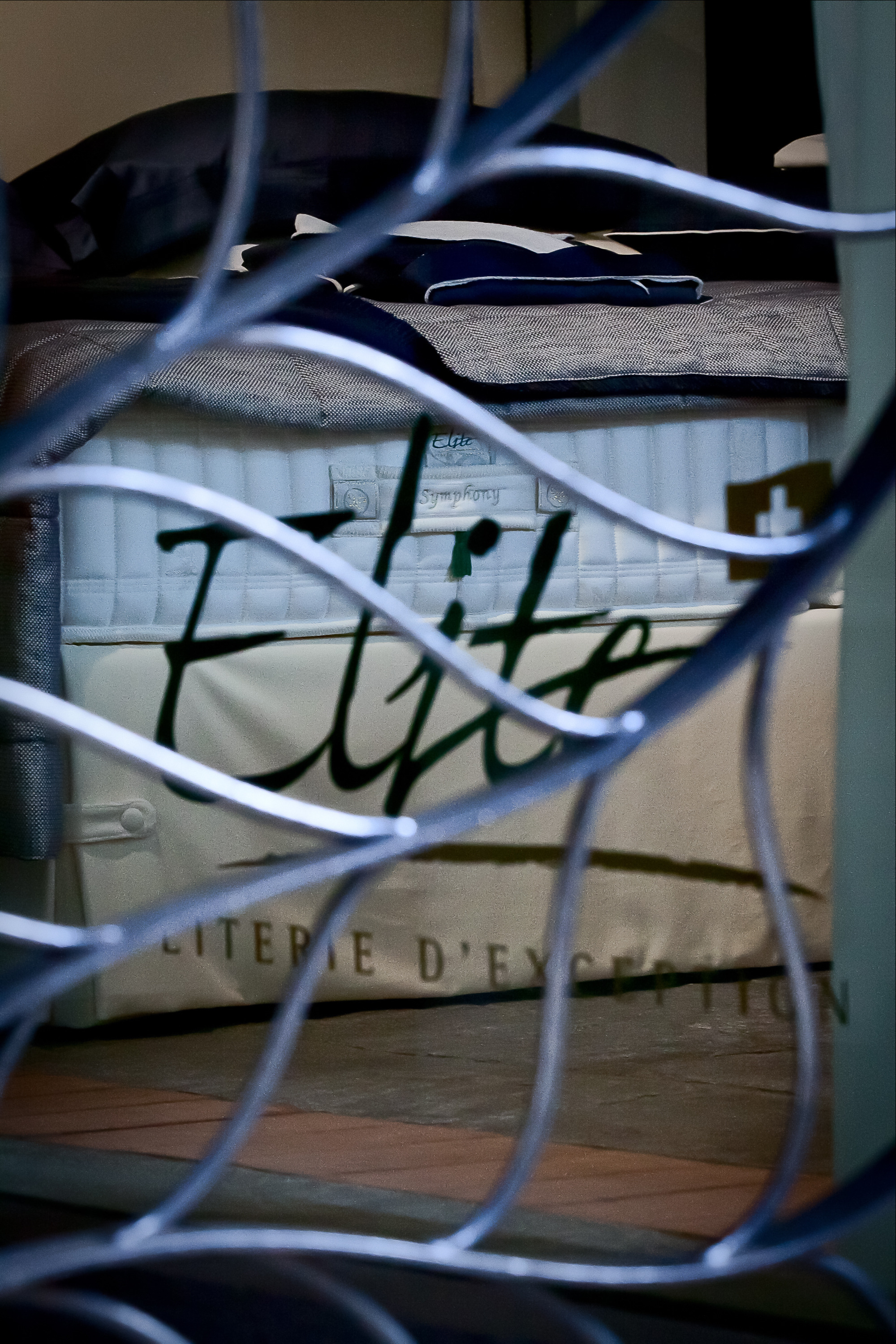 米兰精英床垫展示厅-3