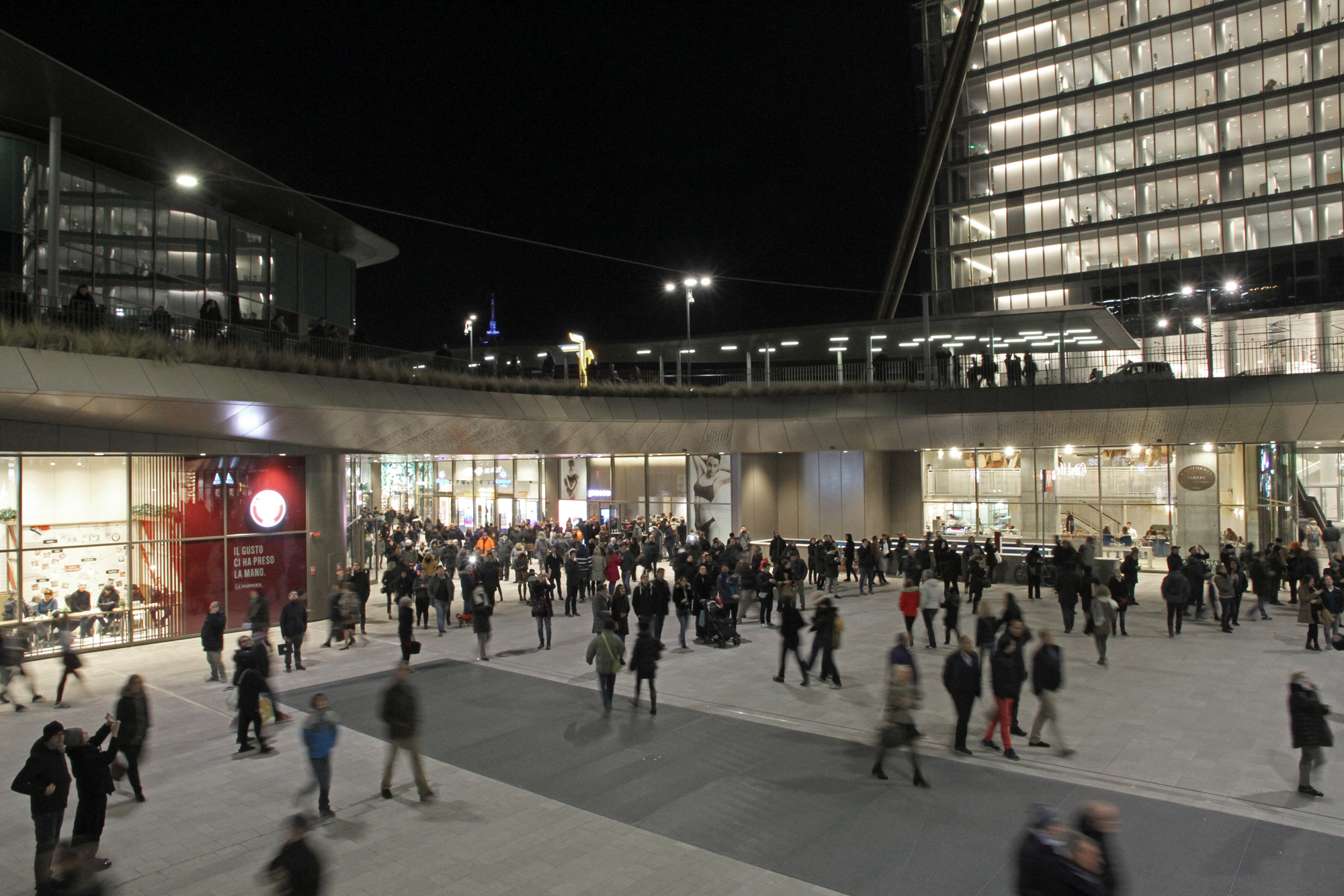 城市生活米兰托里广场-8