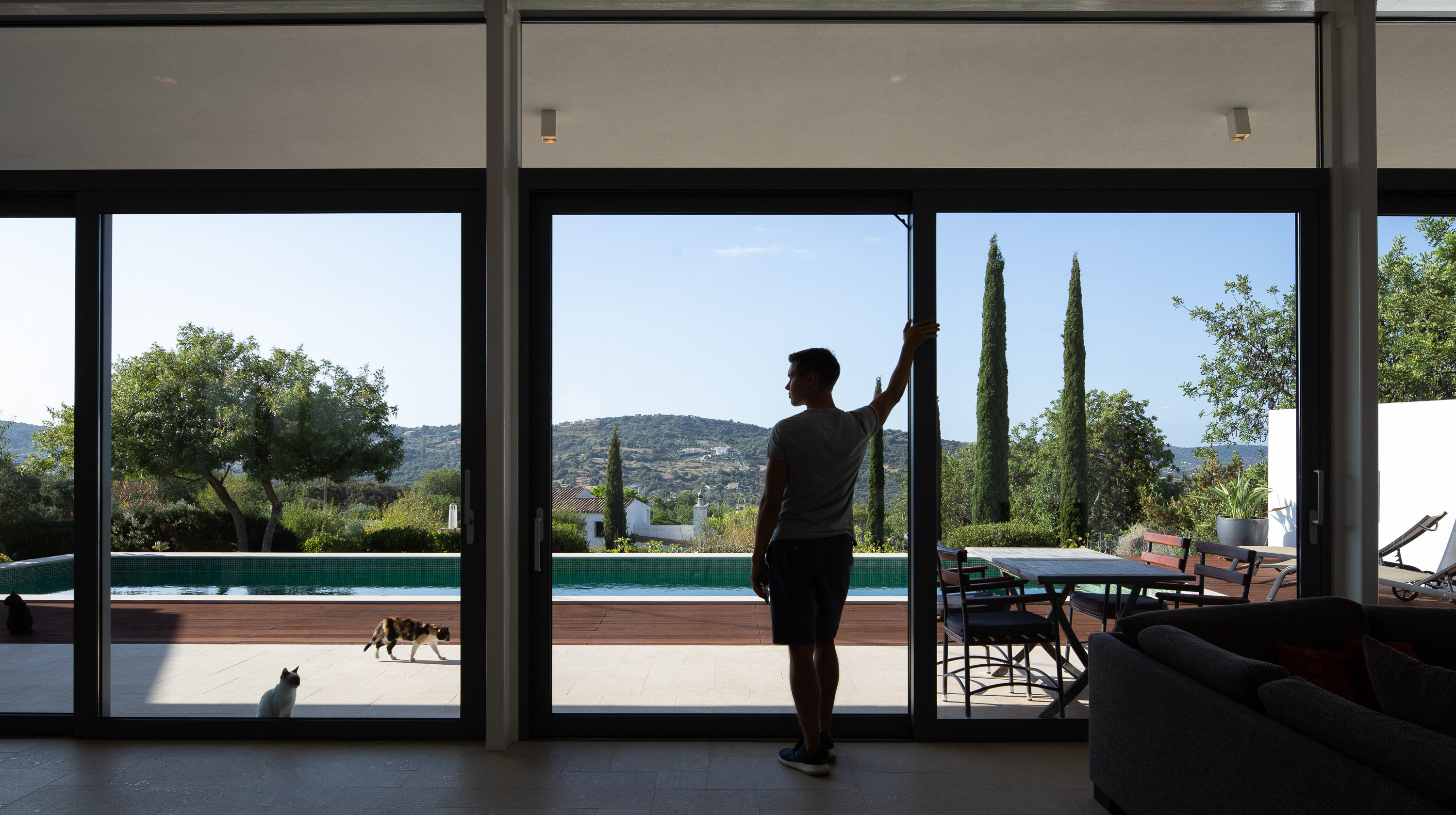 葡萄牙“第三世界开发者”的绿色环保地下别墅-12