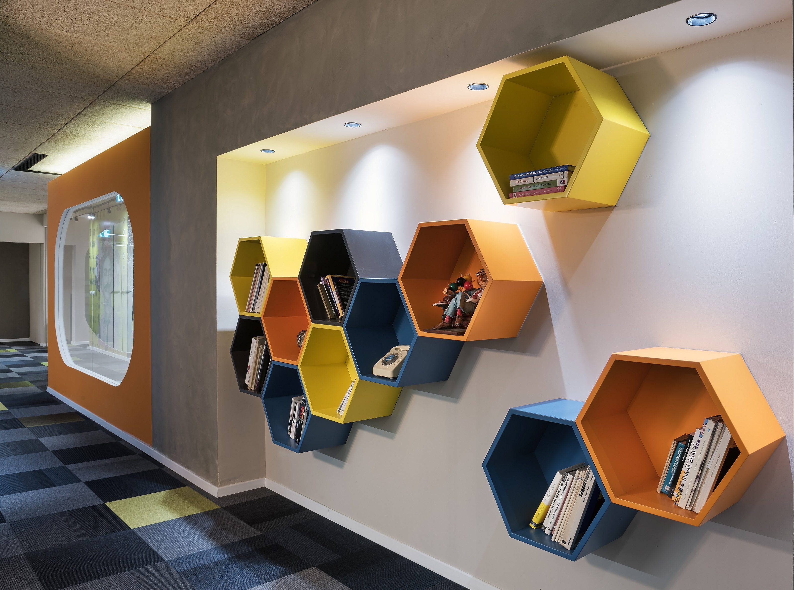 广告公司个性办公室设计 | 舒适、创意、协作-7