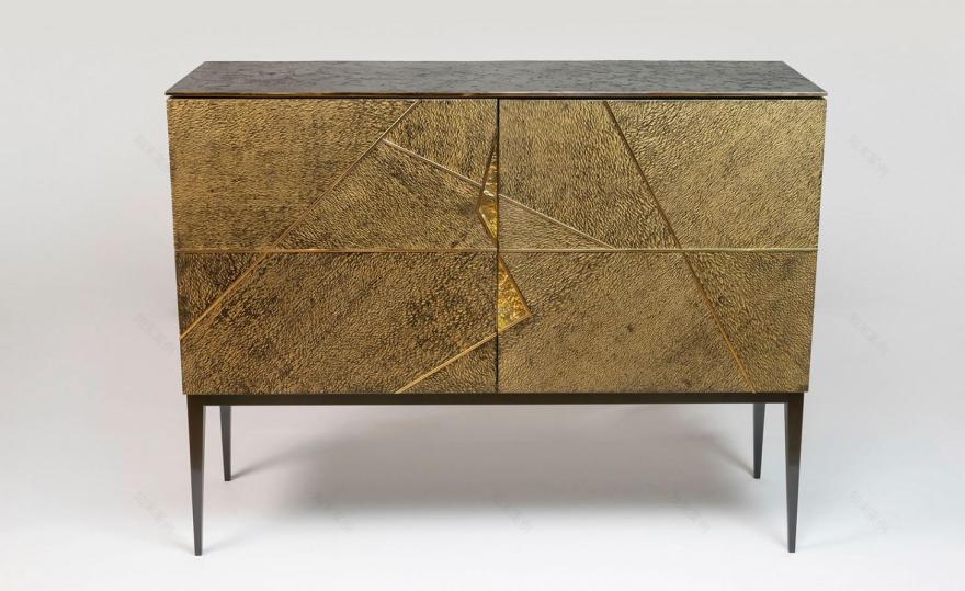 庞贝古城的余晖 | 阿奇勒·塞尔瓦格尼家具展-11