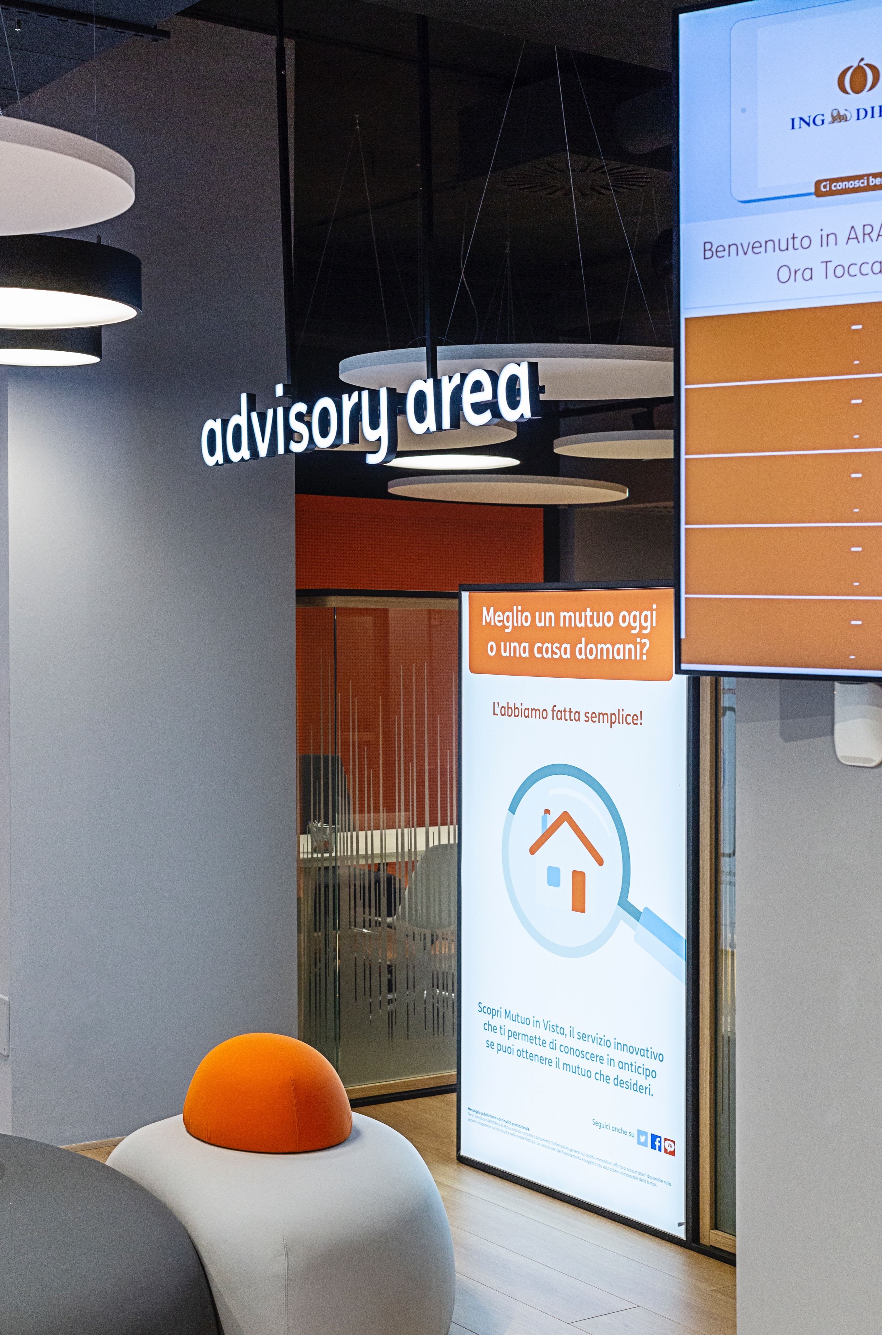 灵活多变的新银行空间 | ING 意大利分行新形象设计-13
