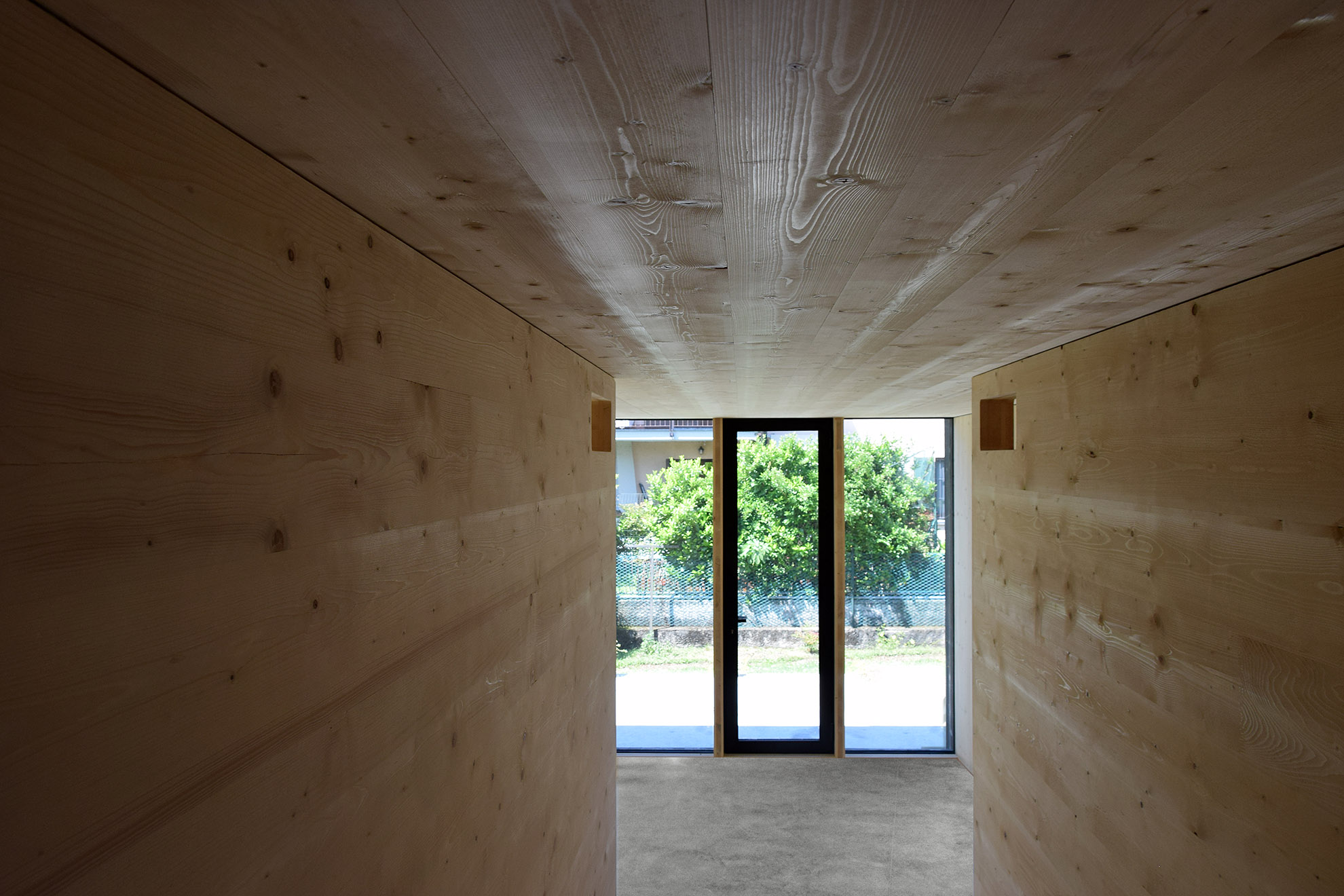 2017 年完成的木质单家庭住宅——Tube House-15