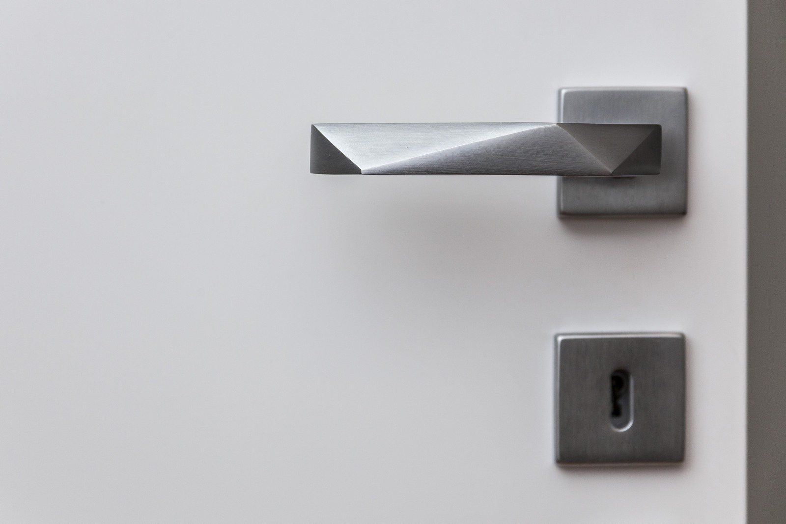 2015 年 HOUSE G&S 公寓设计 | 定制家具与室内光影的完美融合-12