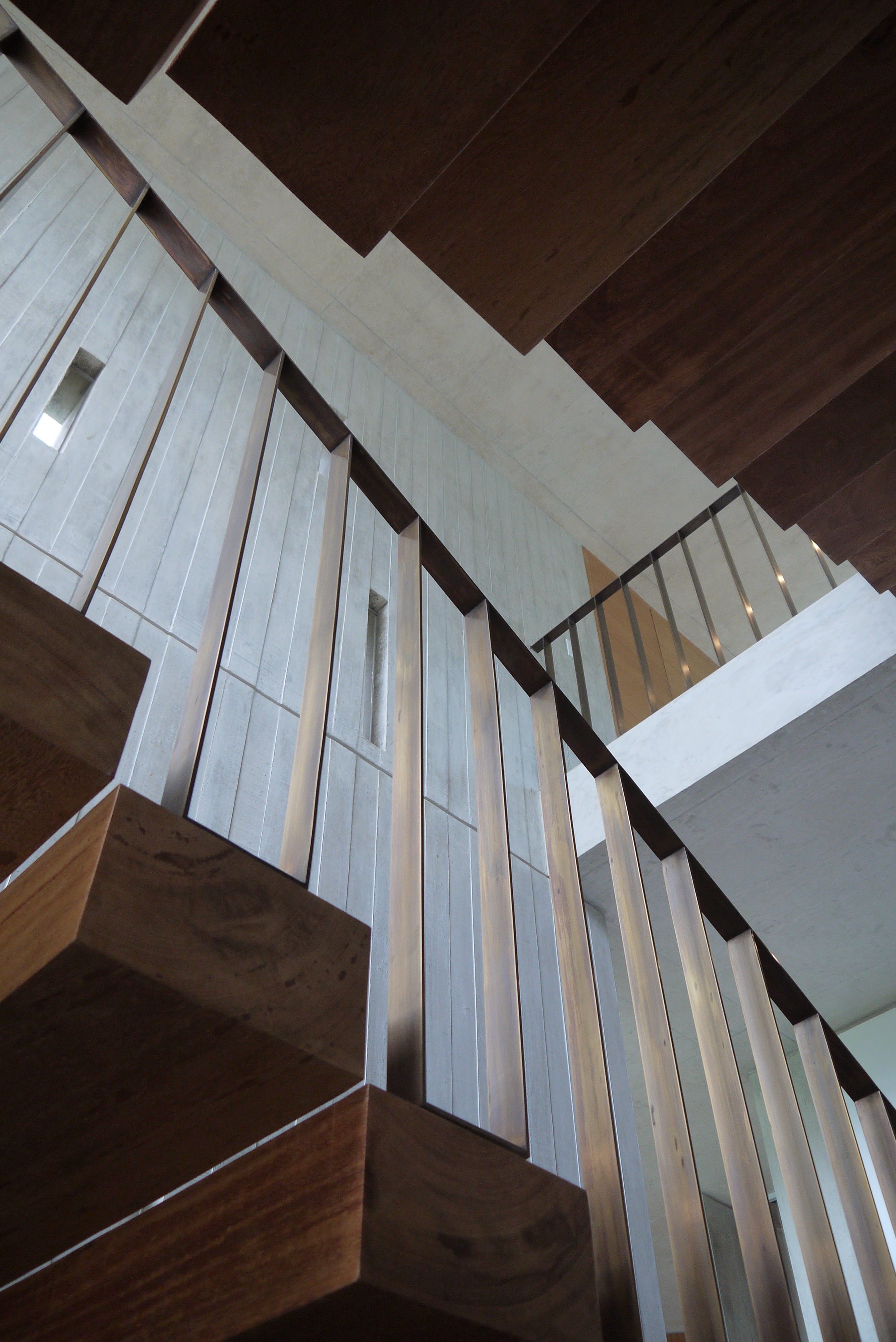 绿意盎然的山间别墅-9