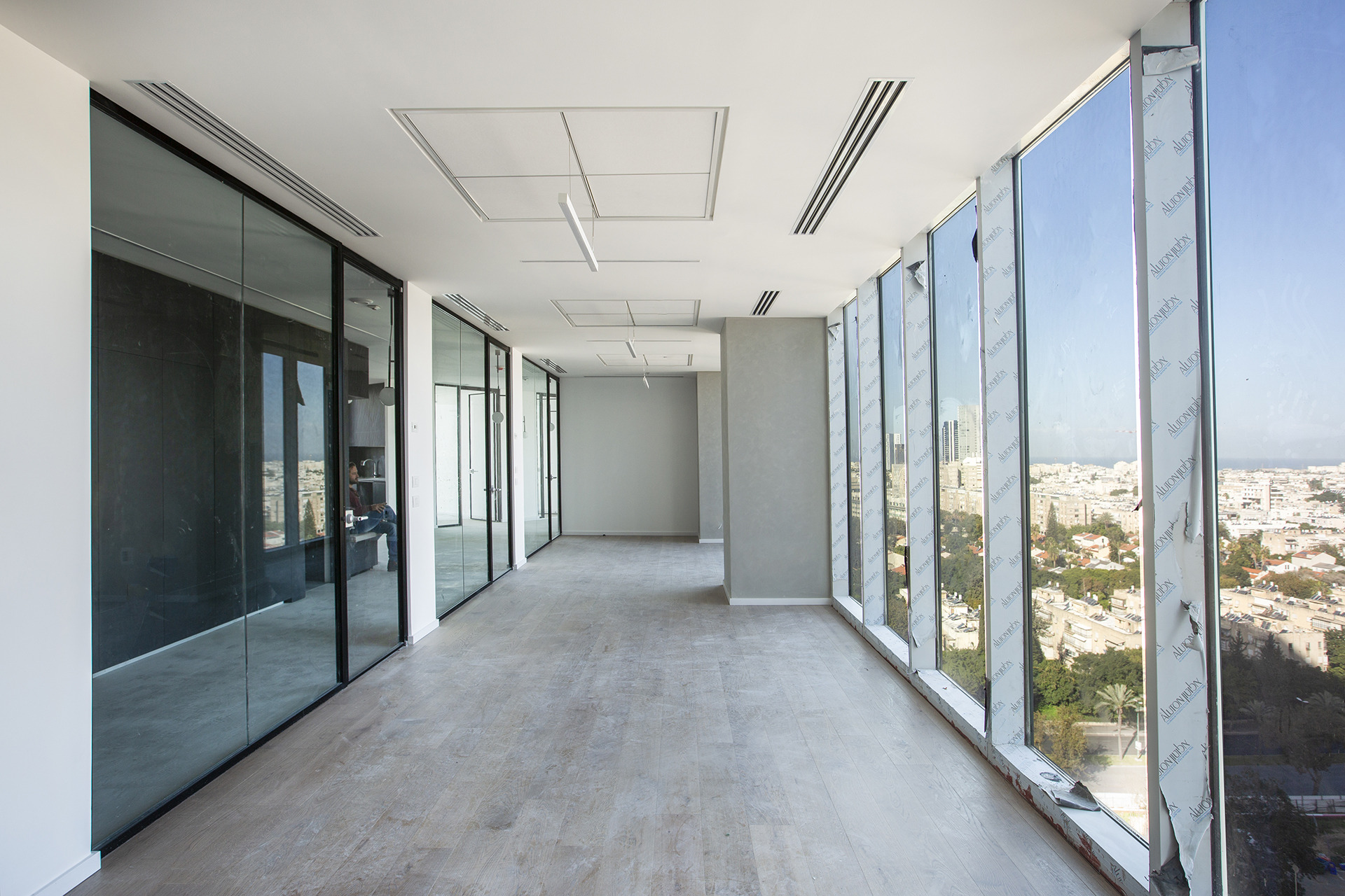 2019 年完成的 TLV 办公室设计-5