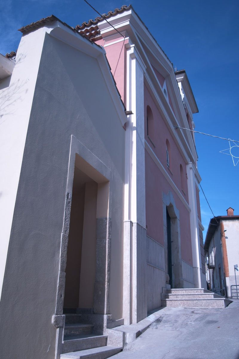 意大利乡村教堂的现代复兴-2