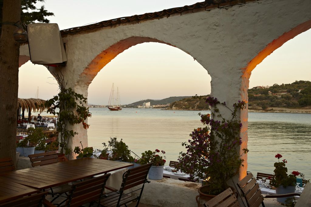 土耳其 Paparazzi Beach Club 折叠椅设计-11