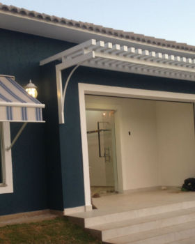 CRIS SOFFIATI 软装店翻新，街头瞩目新地标