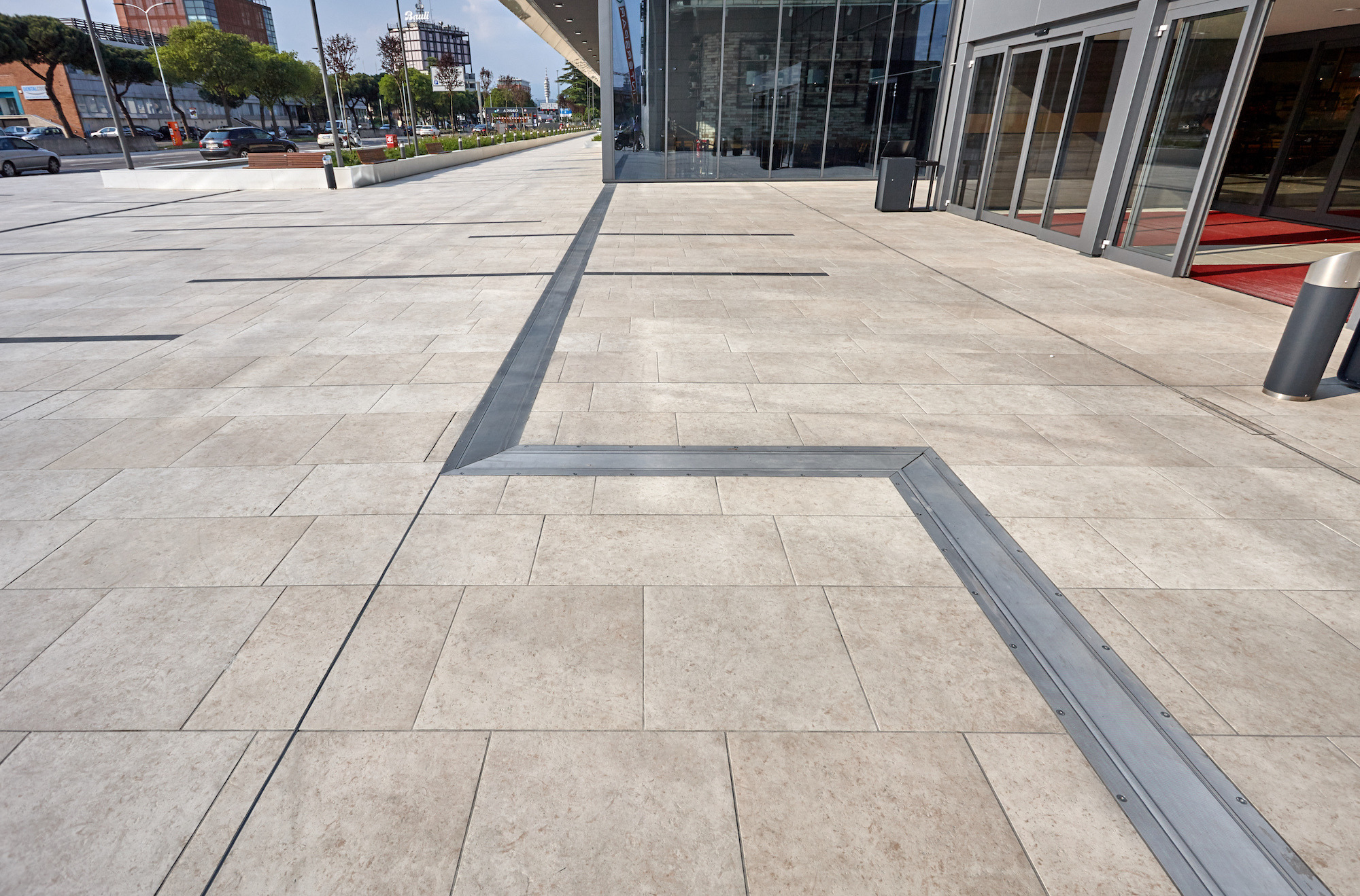 德国投资的新维罗纳购物中心-3