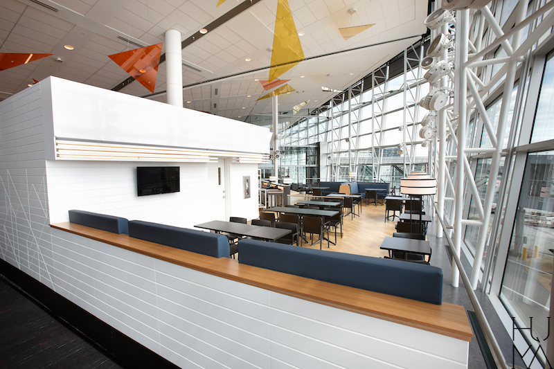 蒙特利尔机场美食广场，Humà 设计新视角-19