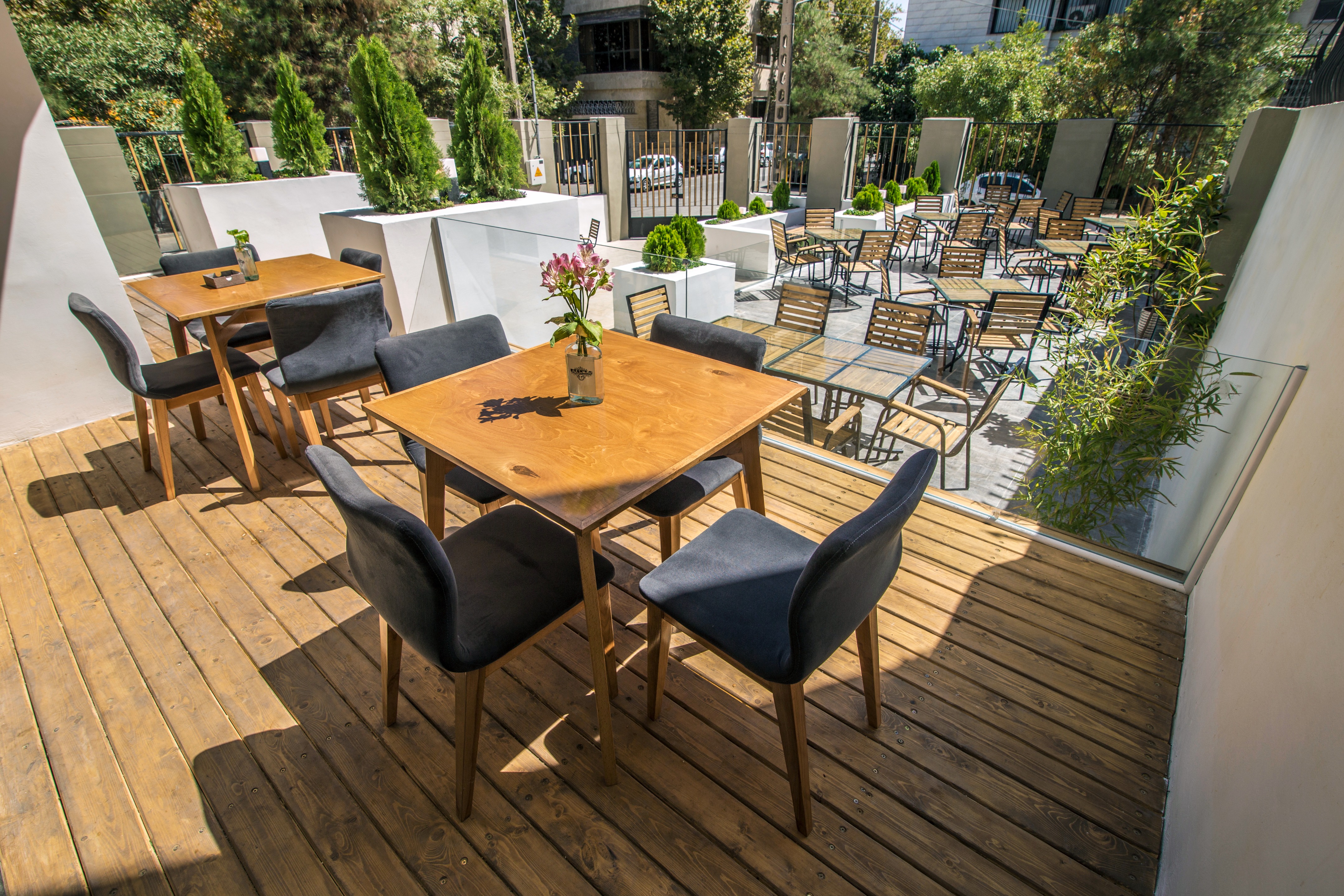 2017 年完成的 Cafe Blanche 室内设计案例-4