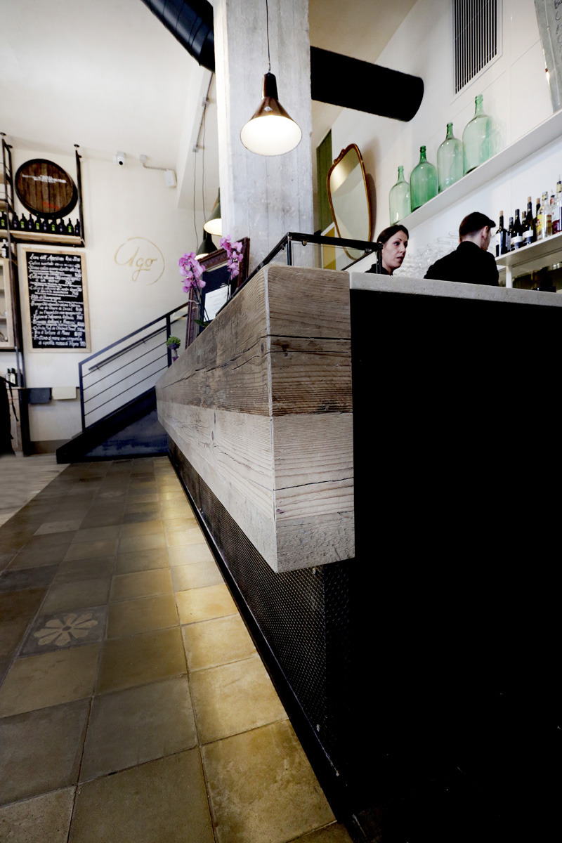 复古与现代交融的 UGO 餐厅-12