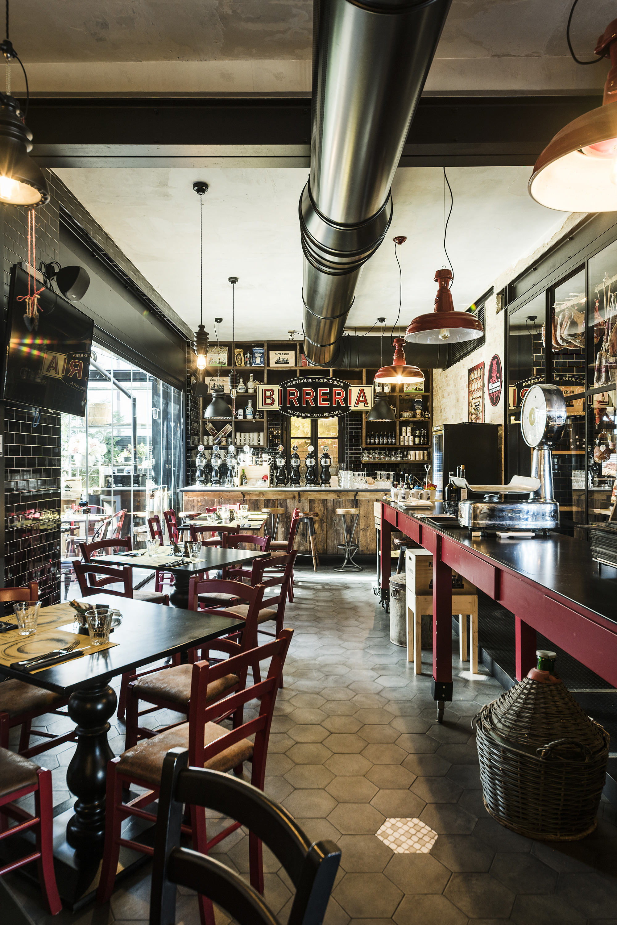 意大利餐厅“Terra”系列瓷砖的优雅演绎-4