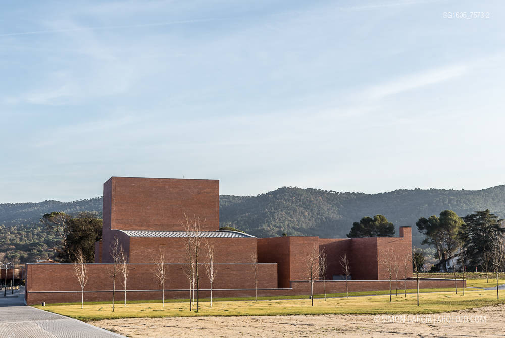 阿尔瓦罗·西扎的 Llinars 音乐厅-14