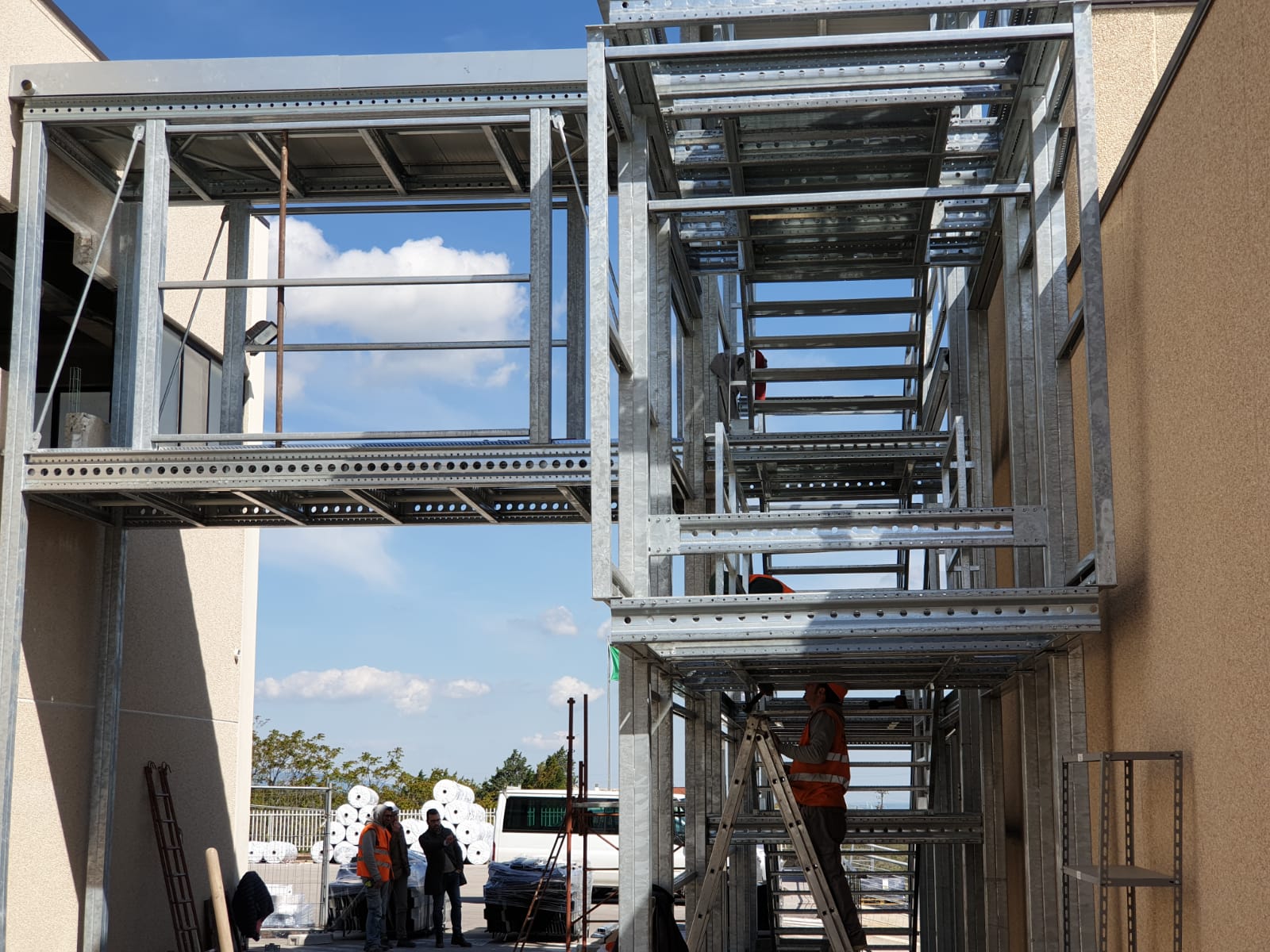 集装箱办公空间，独特设计展现灵活与坚韧-7