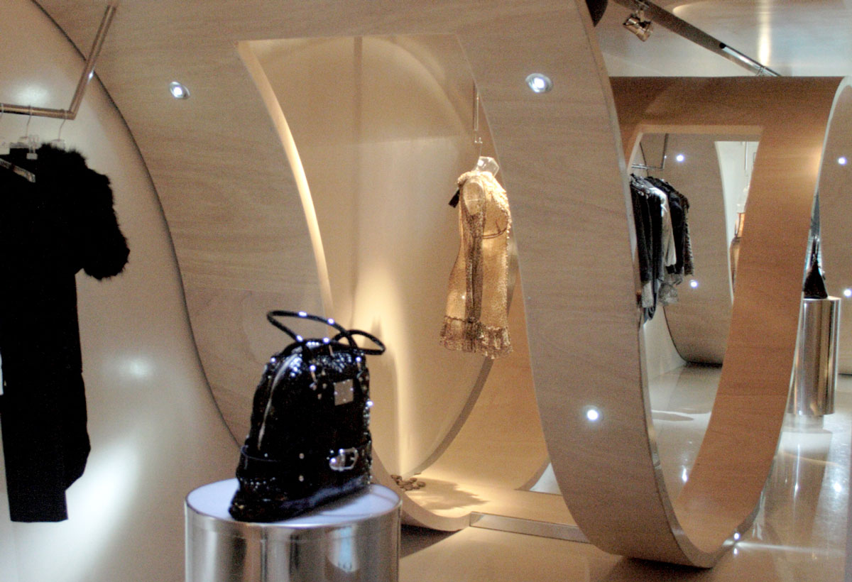 普拉贾精品店-0