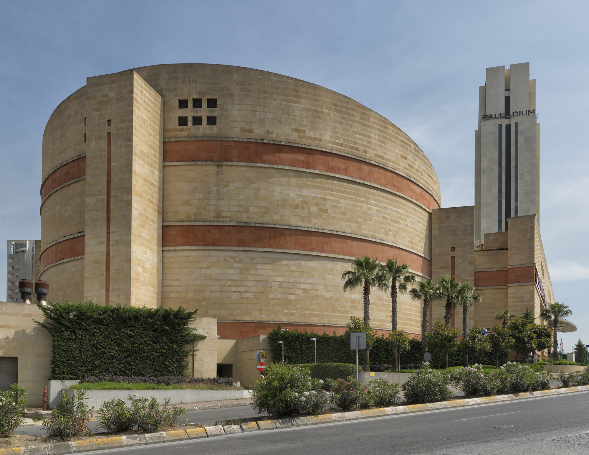 创新绿意空间——土耳其 Palladium Atasehir 购物中心设计-9