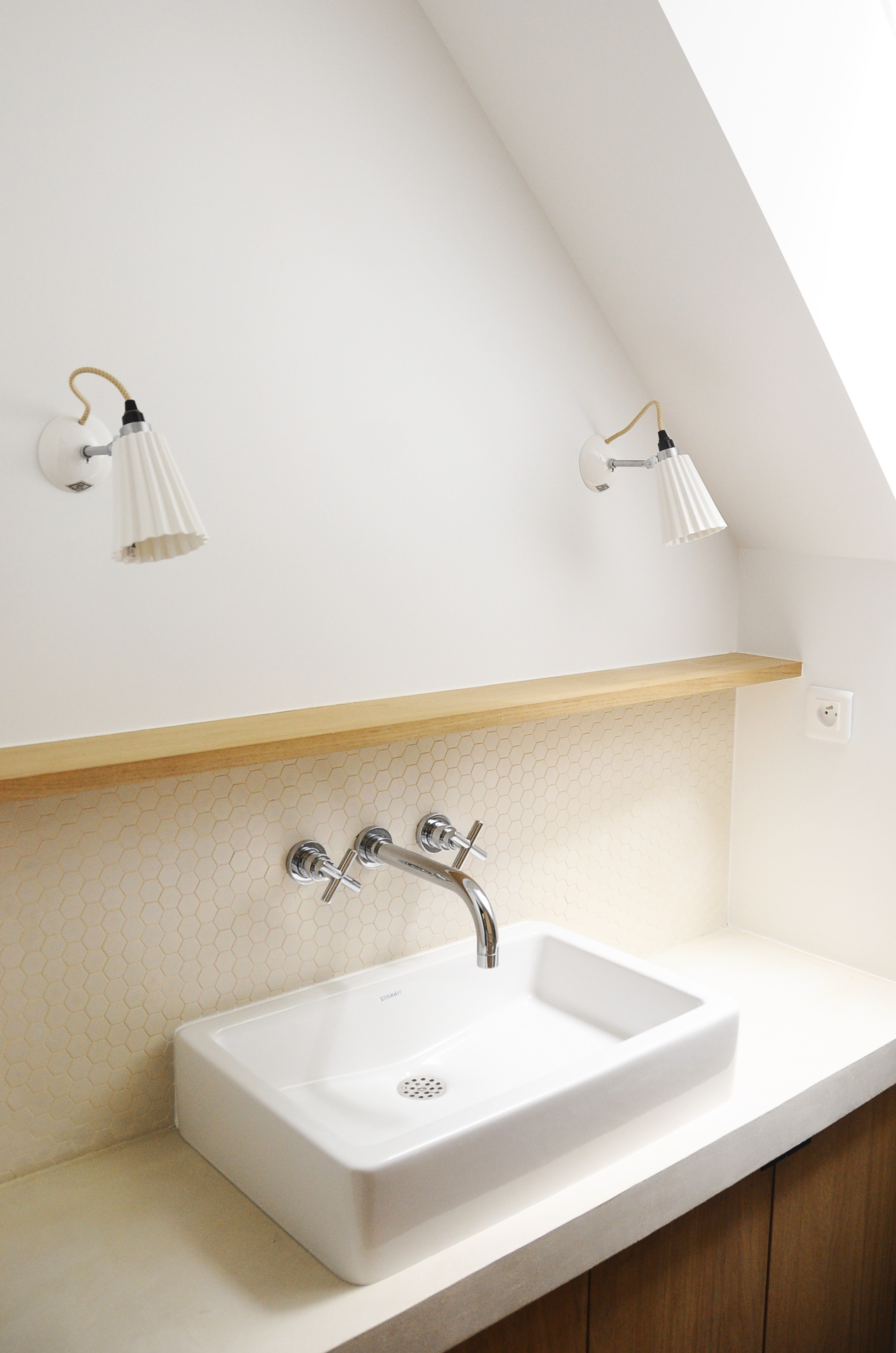 湖边猎屋的现代改造-12