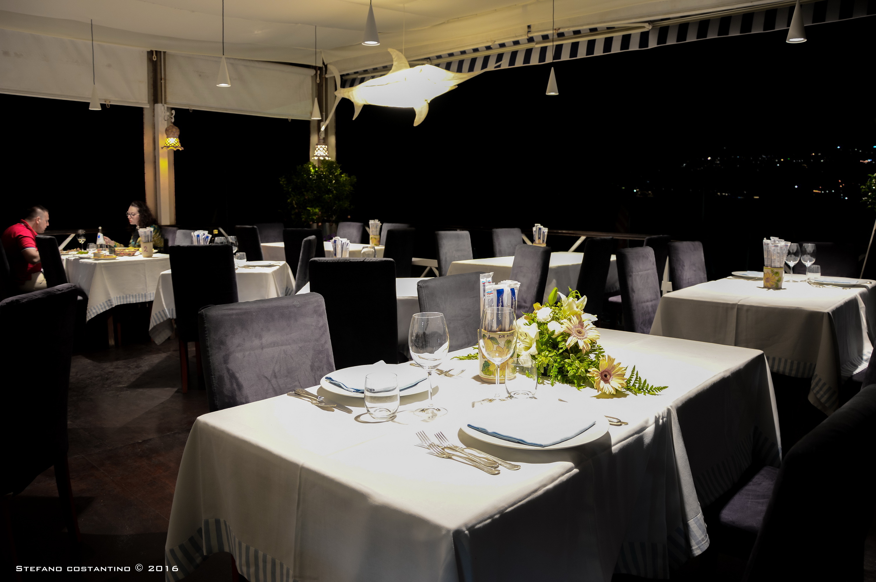 光怪陆离的海底餐厅-10