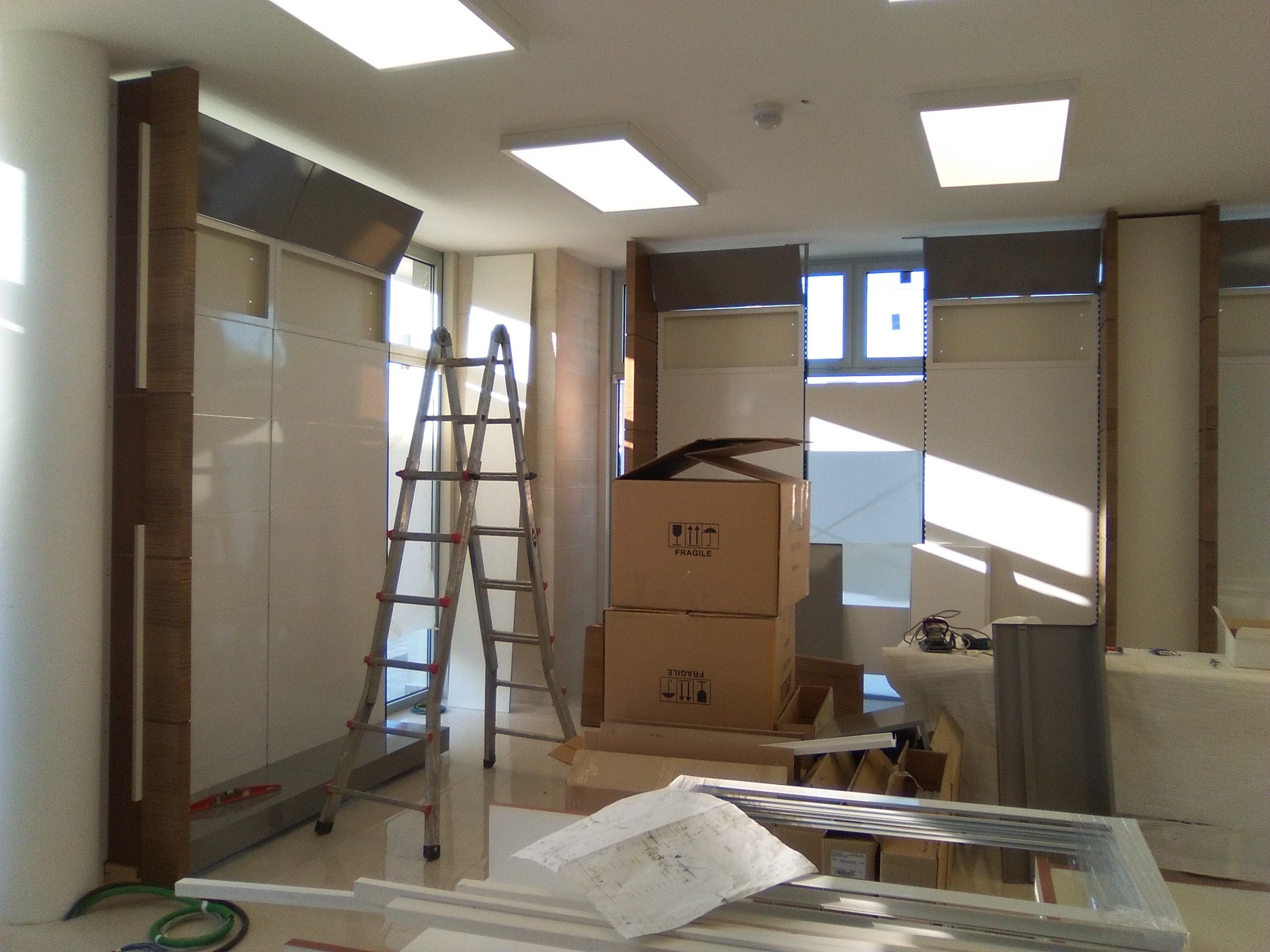 2016 年完成的 Olimpica 药店室内设计-5