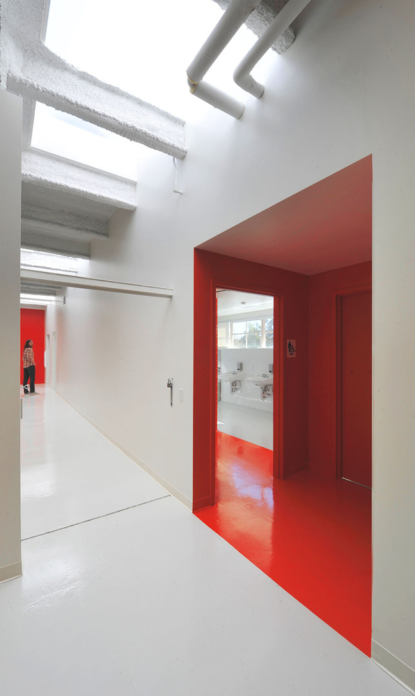 洛杉矶医疗办公室的现代复兴-35