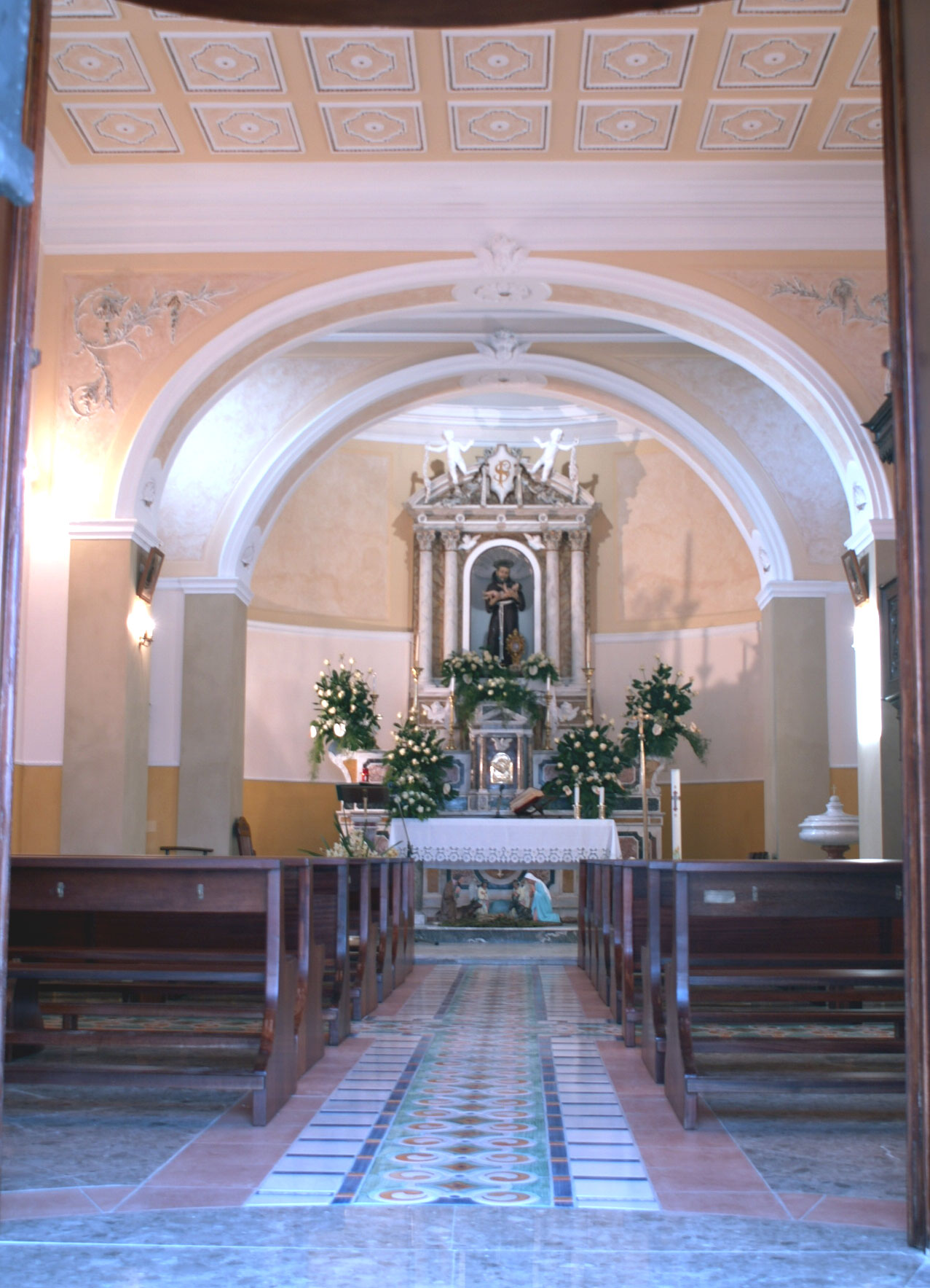 意大利乡村教堂的现代复兴-20