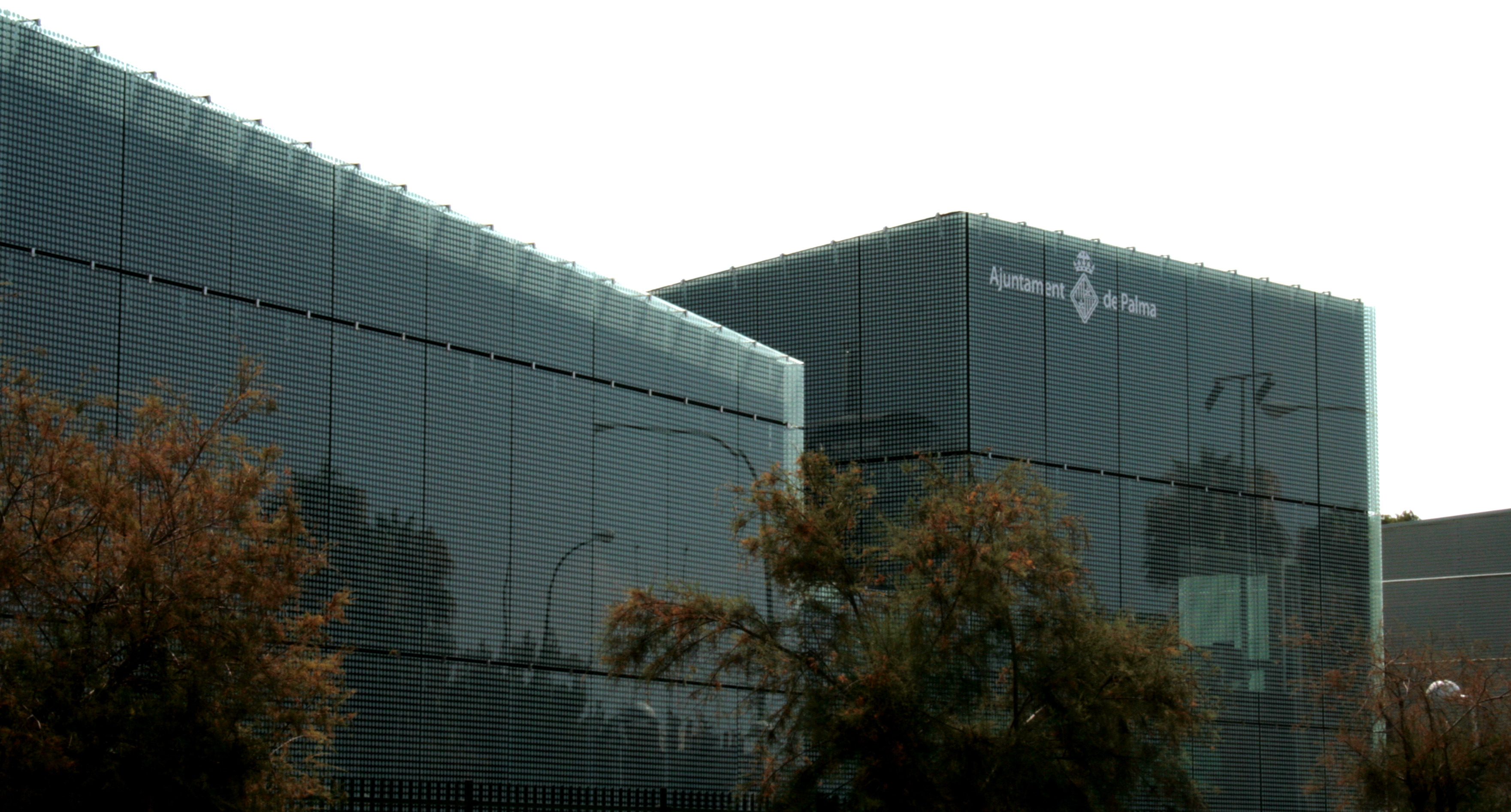 Arenal 服务大楼-0