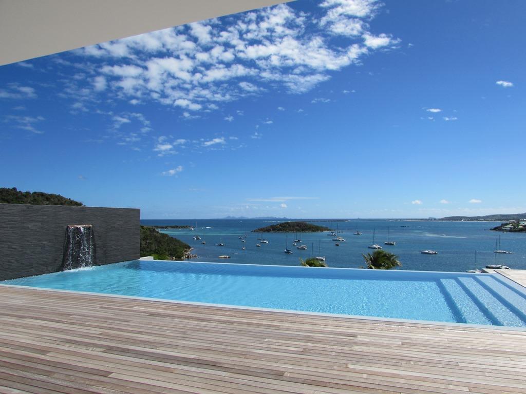 阳光充足,融入环境的别墅设计-5