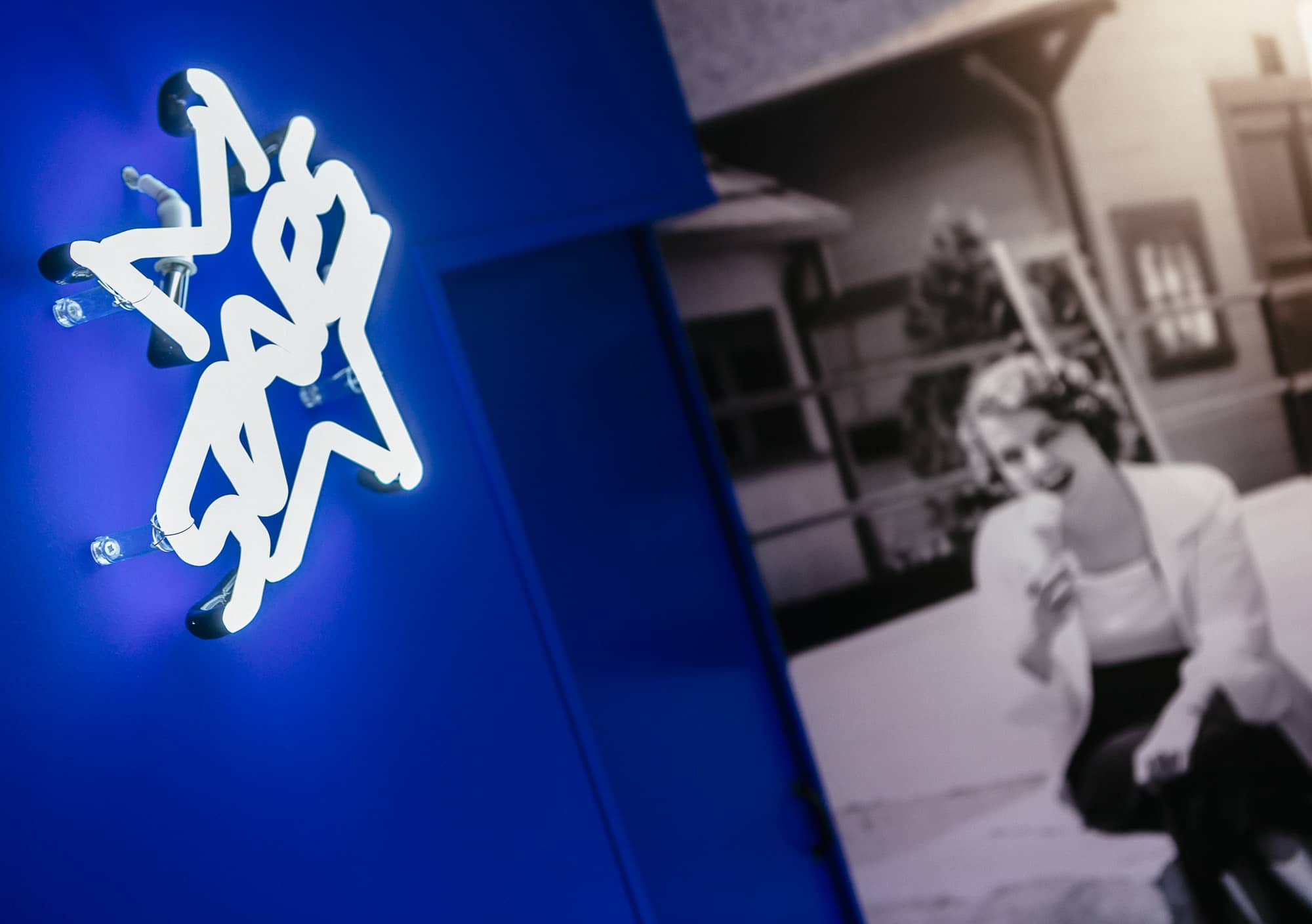 星际冰淇淋店 | 历史古城中的清凉空间-5