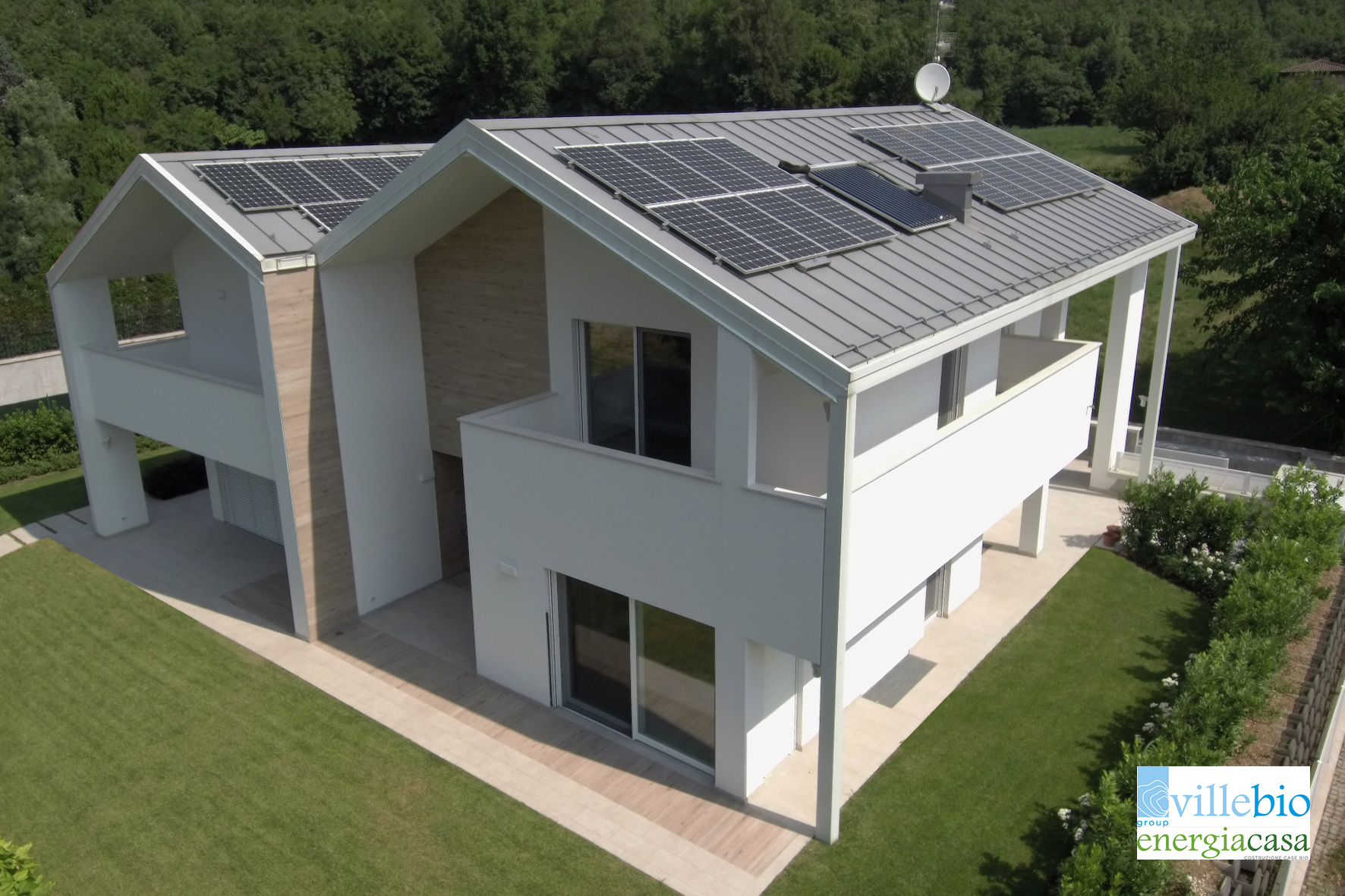 现代木质别墅的完美隐藏-0