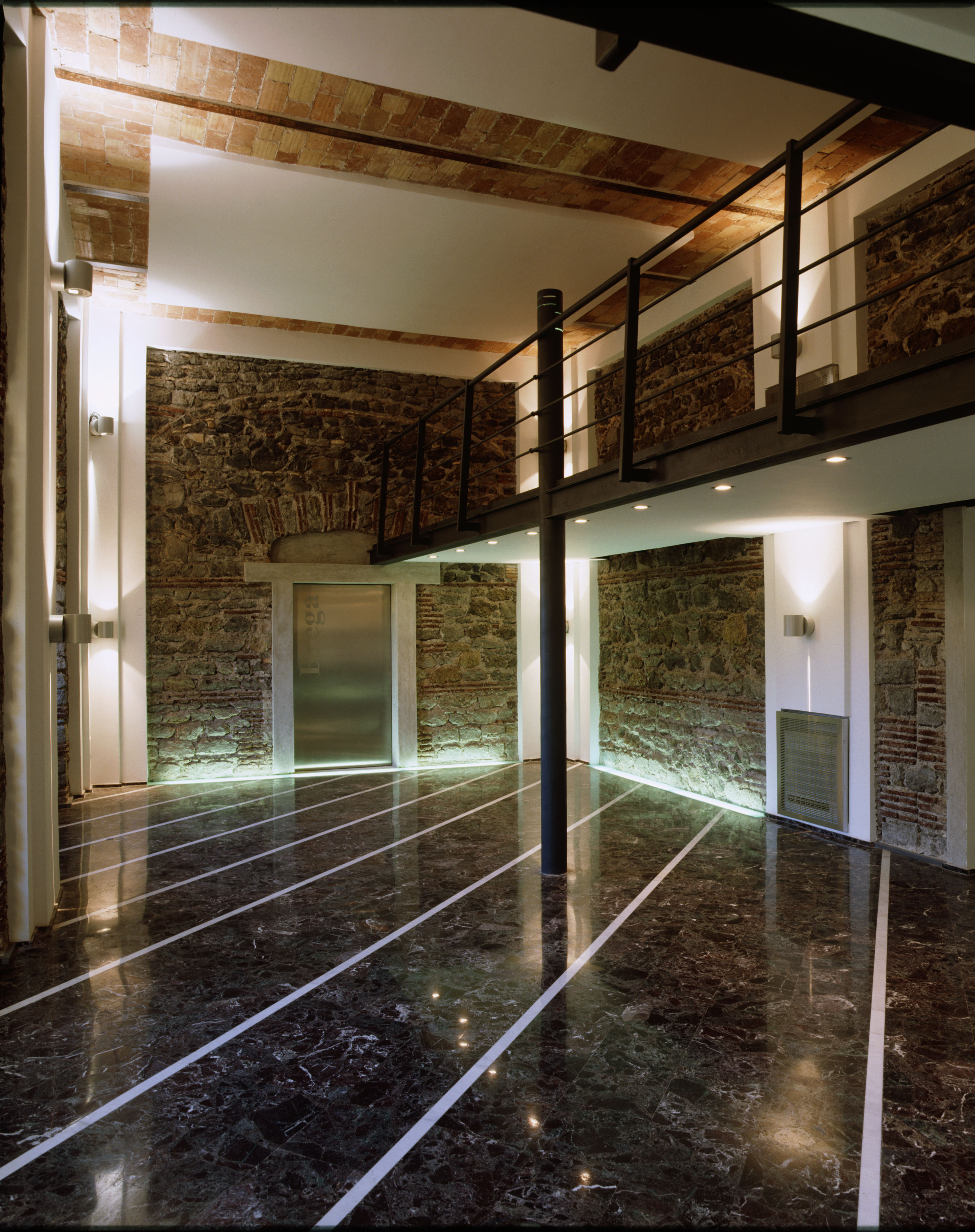 意大利百年建筑中的 Gelateria a Frascati 改造设计-5