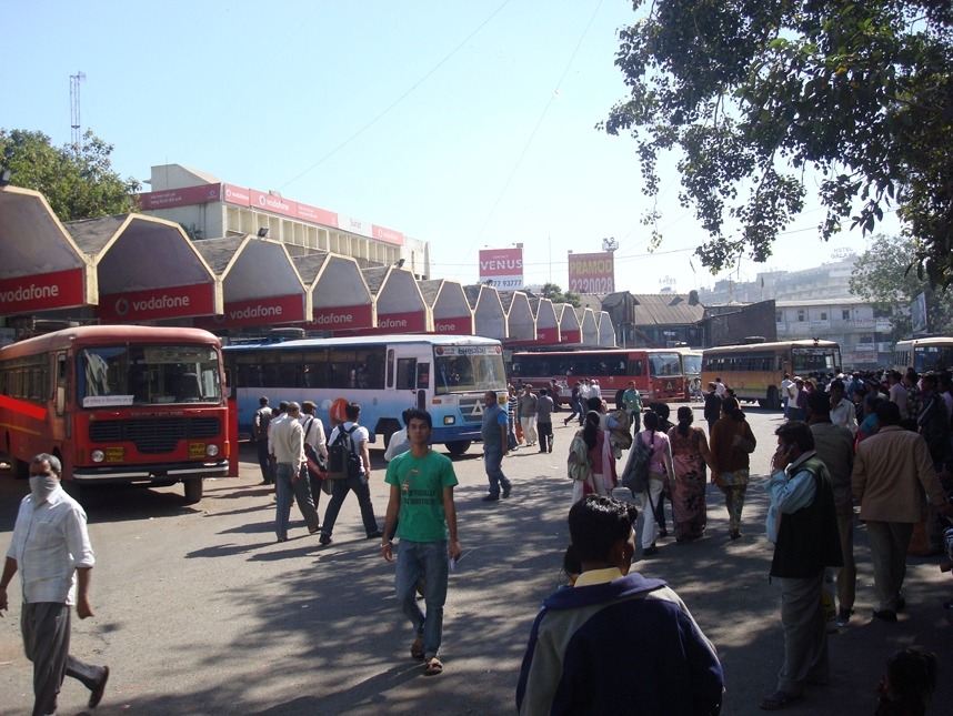 苏拉特市火车站区域的重新设计与再开发-5