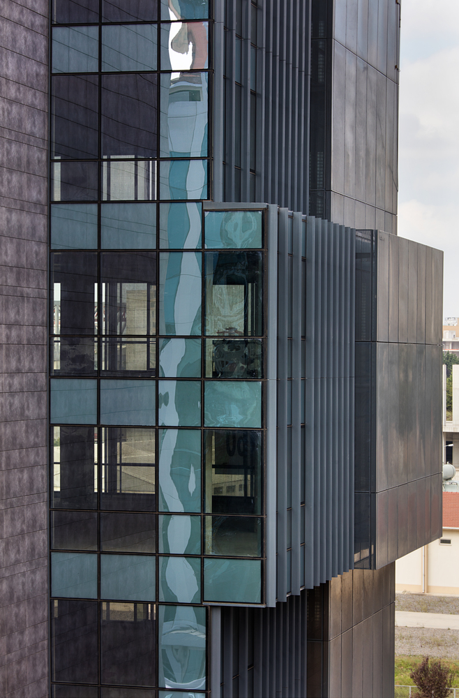 乌卢格·奥托莫蒂夫办公大楼-26