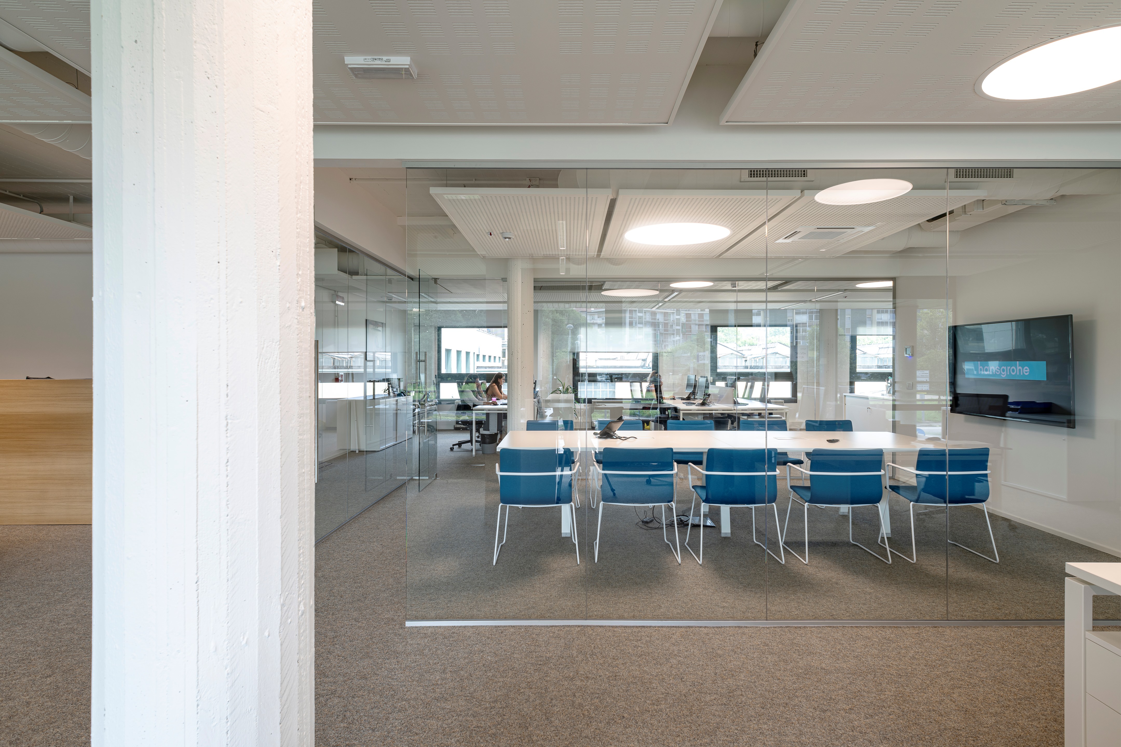 Hansgrohe 意大利总部，现代简约的办公空间-7