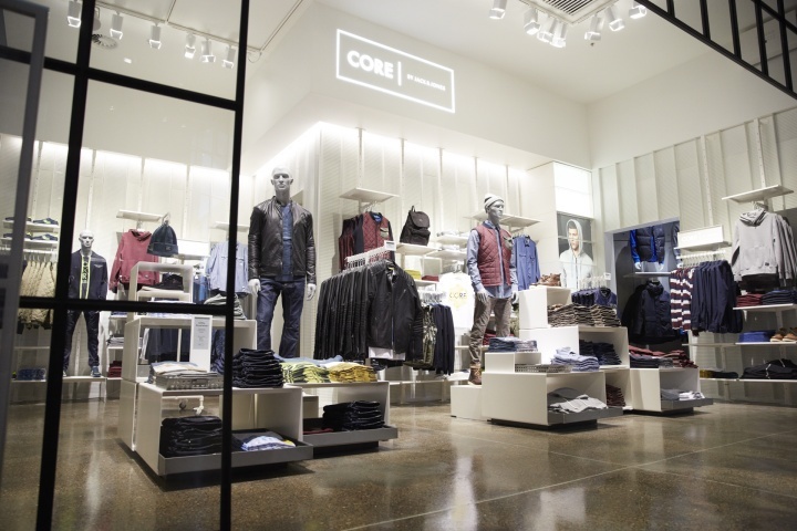 杰克·琼斯零售店设计-17